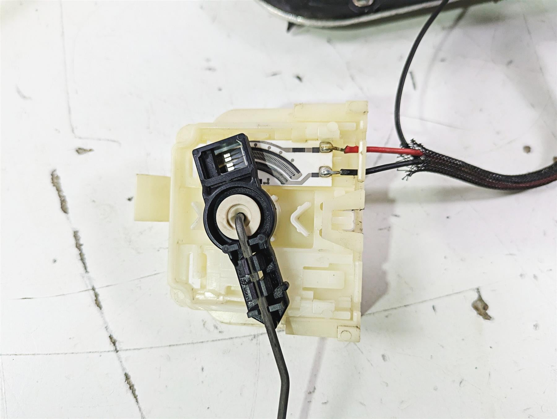 2016 Harley FLSTC Softail Heritage Fuel Gas Petrol Pump TESTED 75252-11A {{ shop.shopifyCountryName }} - Mototech271