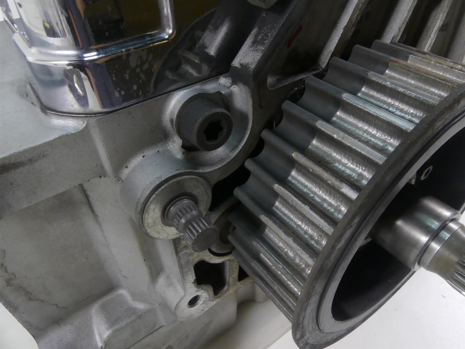 2004 Harley FLHTC SE CVO Electra Glide Hydr Clutch 5 Speed Transmission 33092-04 {{ shop.shopifyCountryName }} - Mototech271