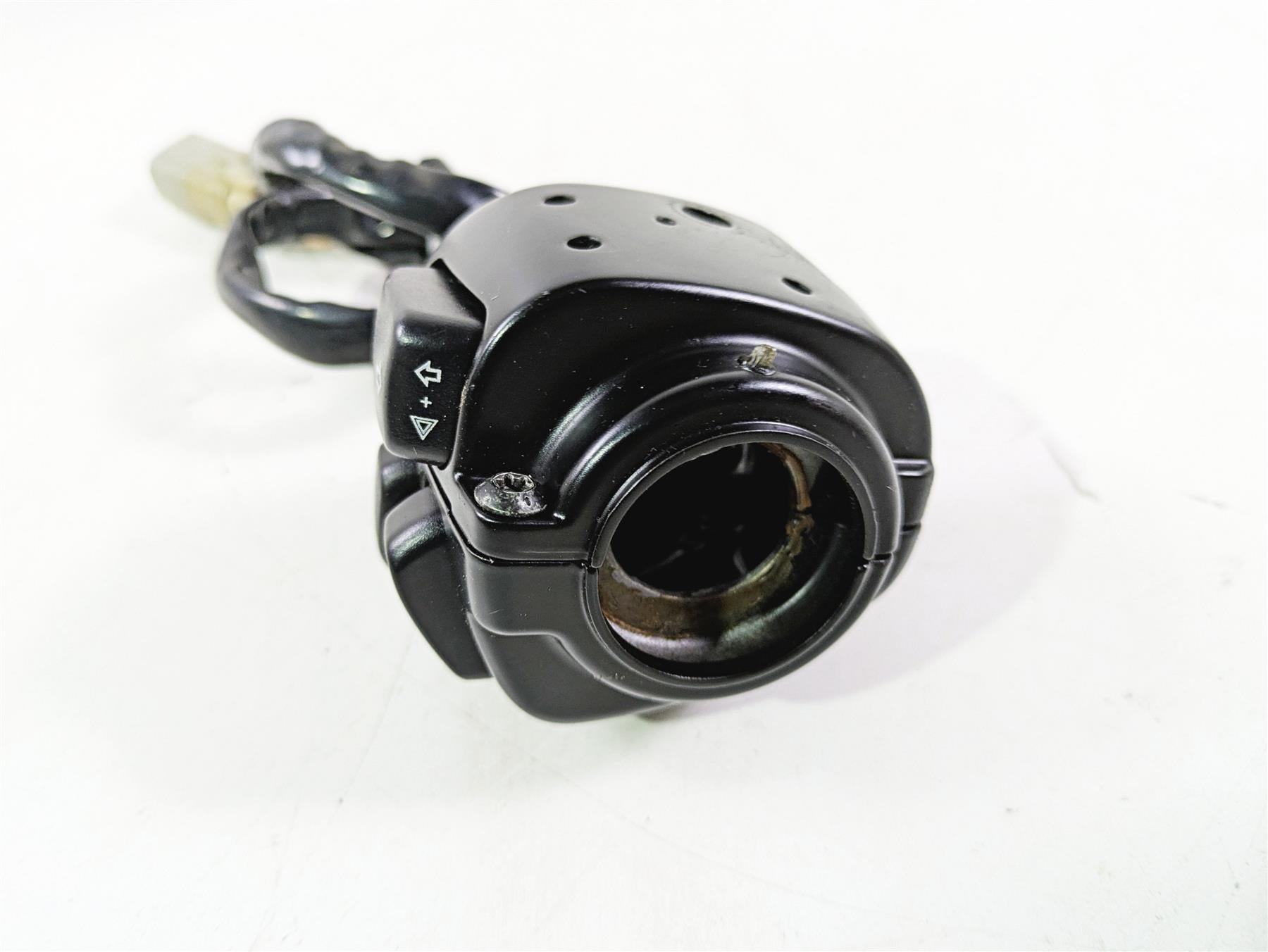 2010 Harley VRSCF Muscle Rod Left Hand Control Switch READ 71682-06A 71685-06A {{ shop.shopifyCountryName }} - Mototech271