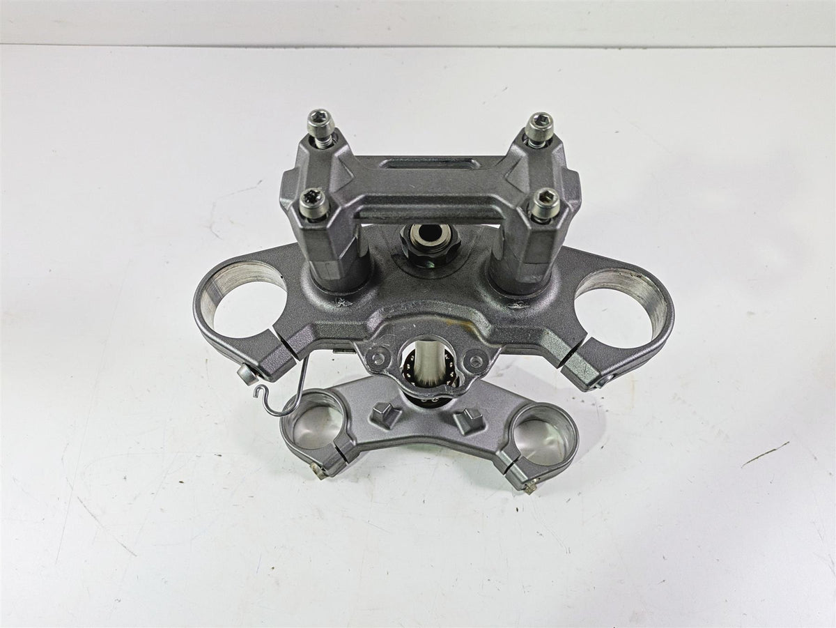 2020 Suzuki V-Strom 1050 XT Upper Lower Triple Tree Set - Read 51310-06L00-QSC {{ shop.shopifyCountryName }} - Mototech271