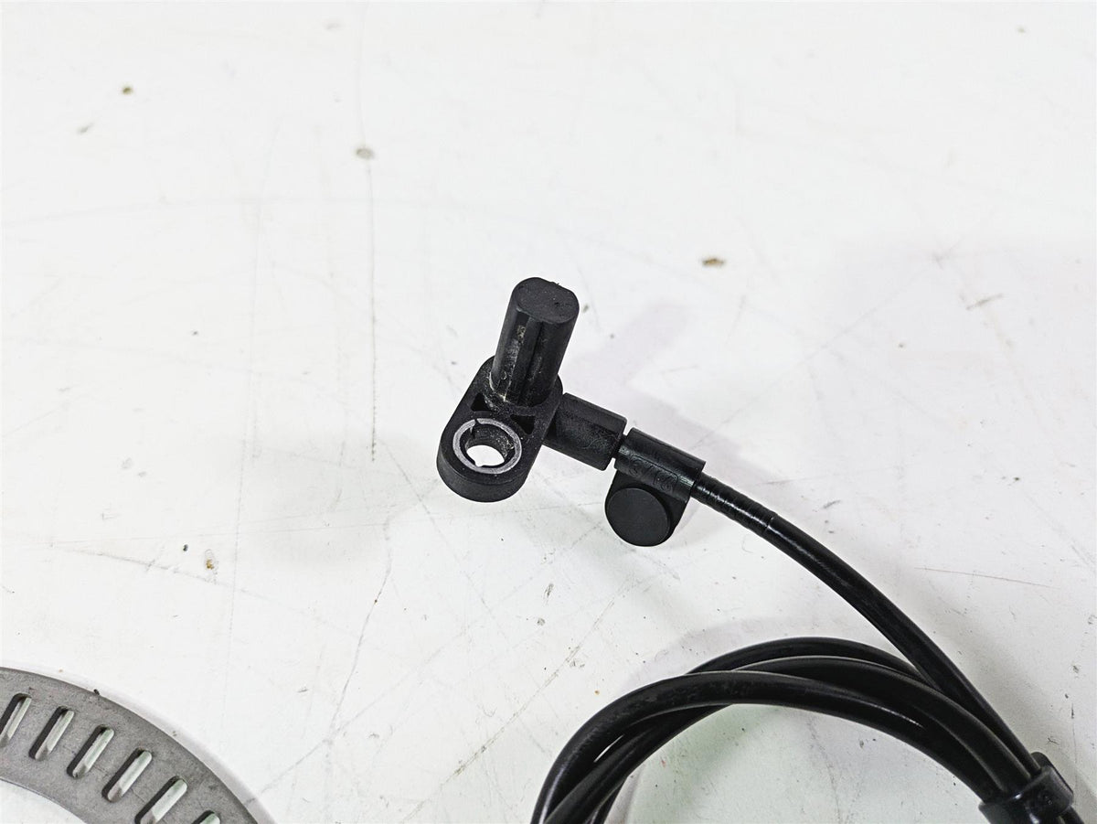 2019 Triumph Speed Triple RS 1050 Front Abs Brake Wheel Speed Sensor T2029270 {{ shop.shopifyCountryName }} - Mototech271