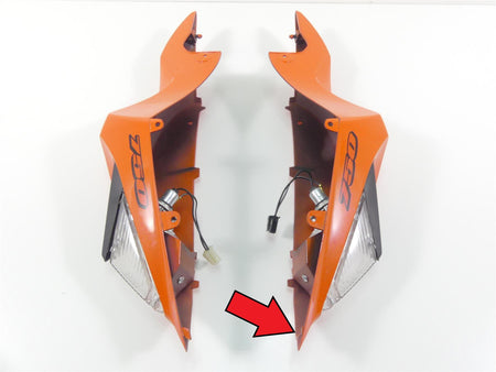 2022 Suzuki GSXR750 Rear Tail Fairing Turn Signal Set -Read 47100-15J10-QRE {{ shop.shopifyCountryName }} - Mototech271