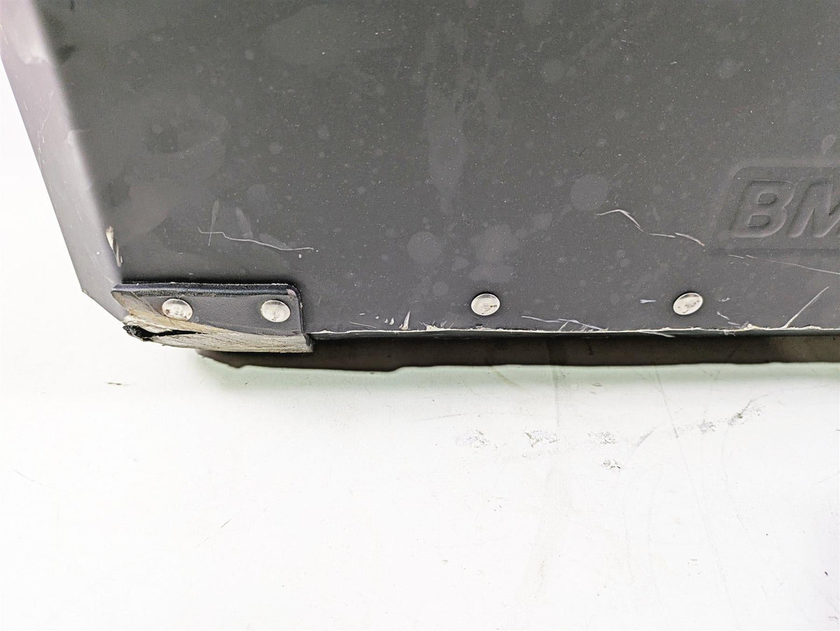 2021 BMW R1250GS K51 Adv Left Saddlebag Saddle Bag Tour Case Damaged 77412472175 {{ shop.shopifyCountryName }} - Mototech271