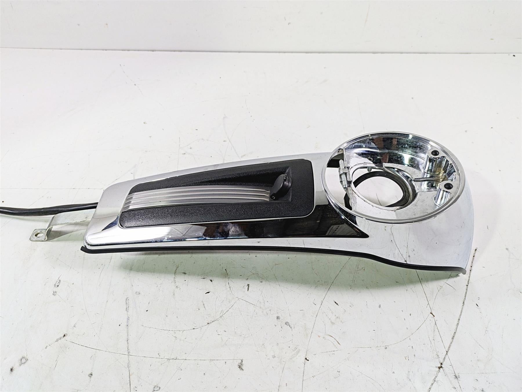 2015 Harley Touring FLHTKL E -Glide Low Upper Fuel Tank Dash Panel 61270-08 {{ shop.shopifyCountryName }} - Mototech271