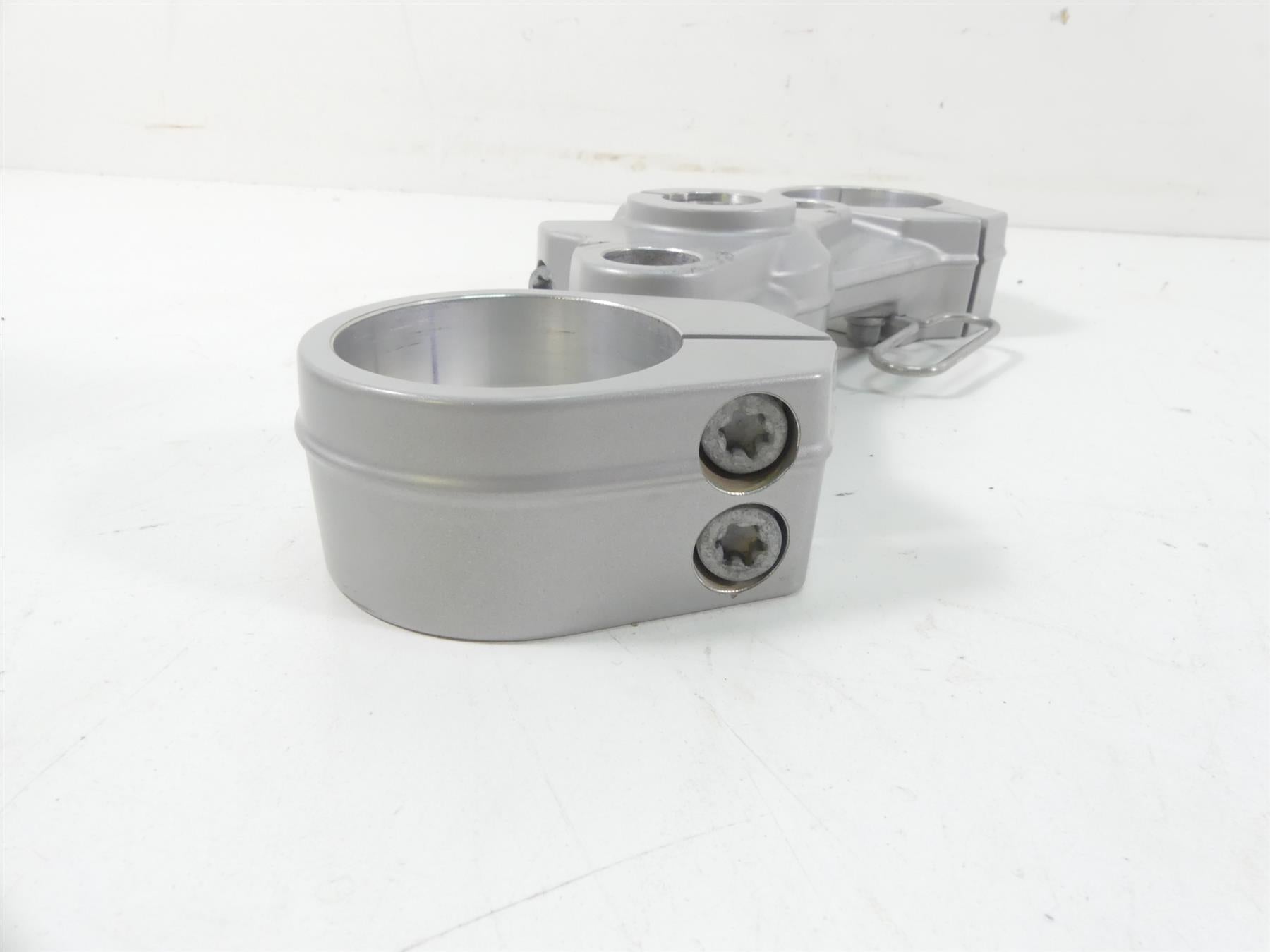 2017 BMW F800GS K72 Upper Triple Tree Steering Clamp 54mm 31427715420 {{ shop.shopifyCountryName }} - Mototech271