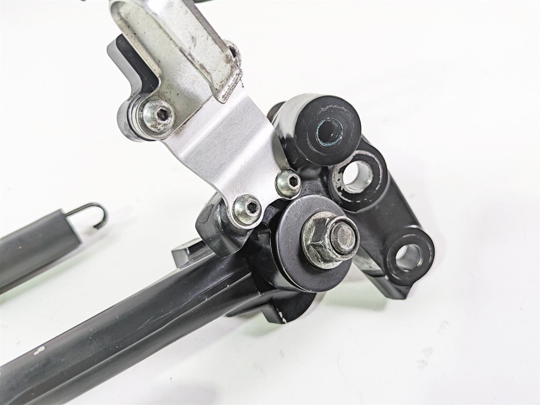 2014 Yamaha YZFR1 R1 RN22 Side Kickstand Kick Stand 14B-27311-00-00 {{ shop.shopifyCountryName }} - Mototech271