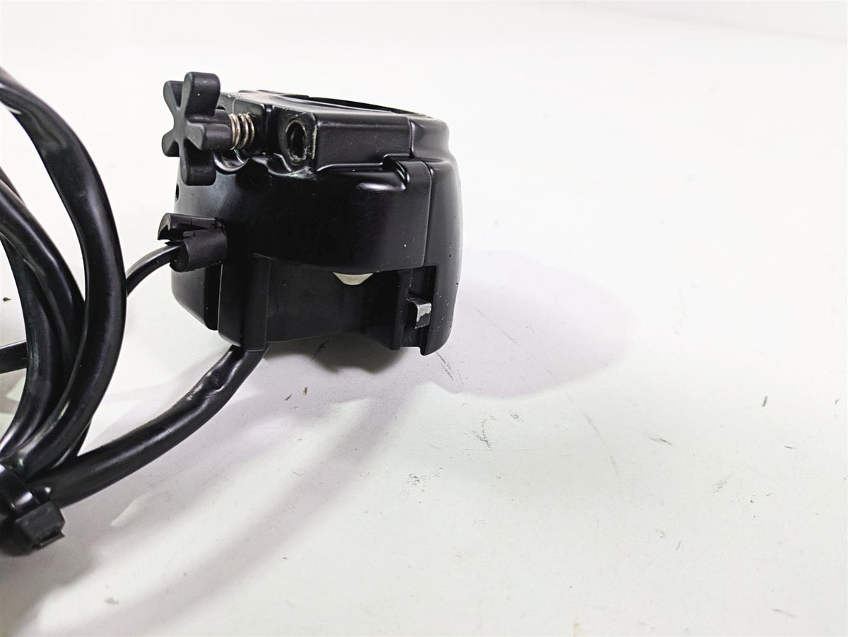 2015 Harley FXDF Dyna Fat Bob Right Hand Control Switch Start Blinker 72944-12 {{ shop.shopifyCountryName }} - Mototech271