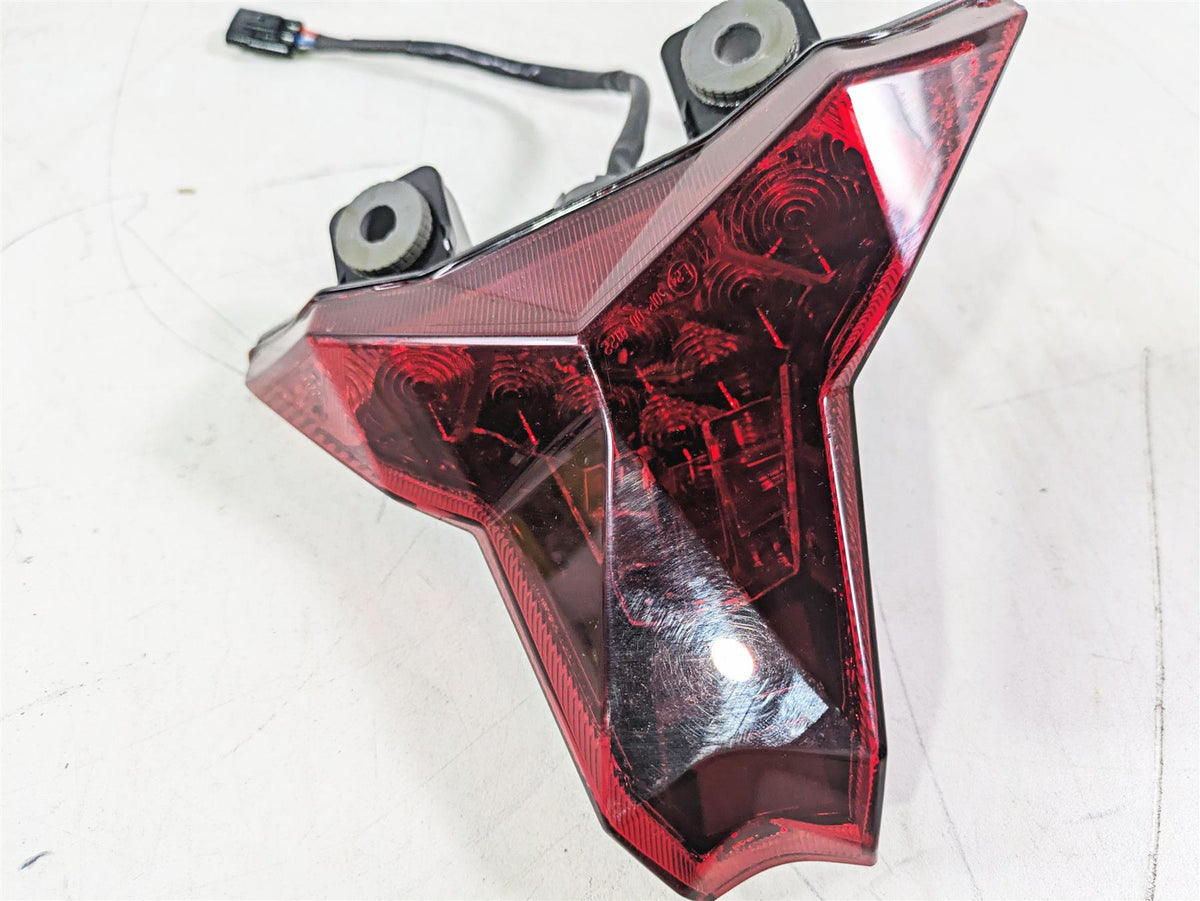 2020 Kawasaki ZX6R Ninja Taillight Tail Light Lamp 23025-0373 23025-0385 {{ shop.shopifyCountryName }} - Mototech271