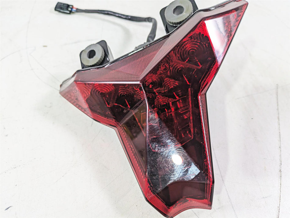 2020 Kawasaki ZX6R Ninja Taillight Tail Light Lamp 23025-0373 23025-0385 {{ shop.shopifyCountryName }} - Mototech271