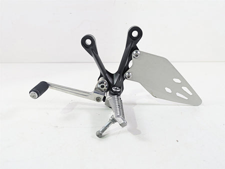 2024 Kawasaki ZX6R ZX636 Ninja Left Footpeg Foot Peg Shifter Set 35063-0160-18R {{ shop.shopifyCountryName }} - Mototech271