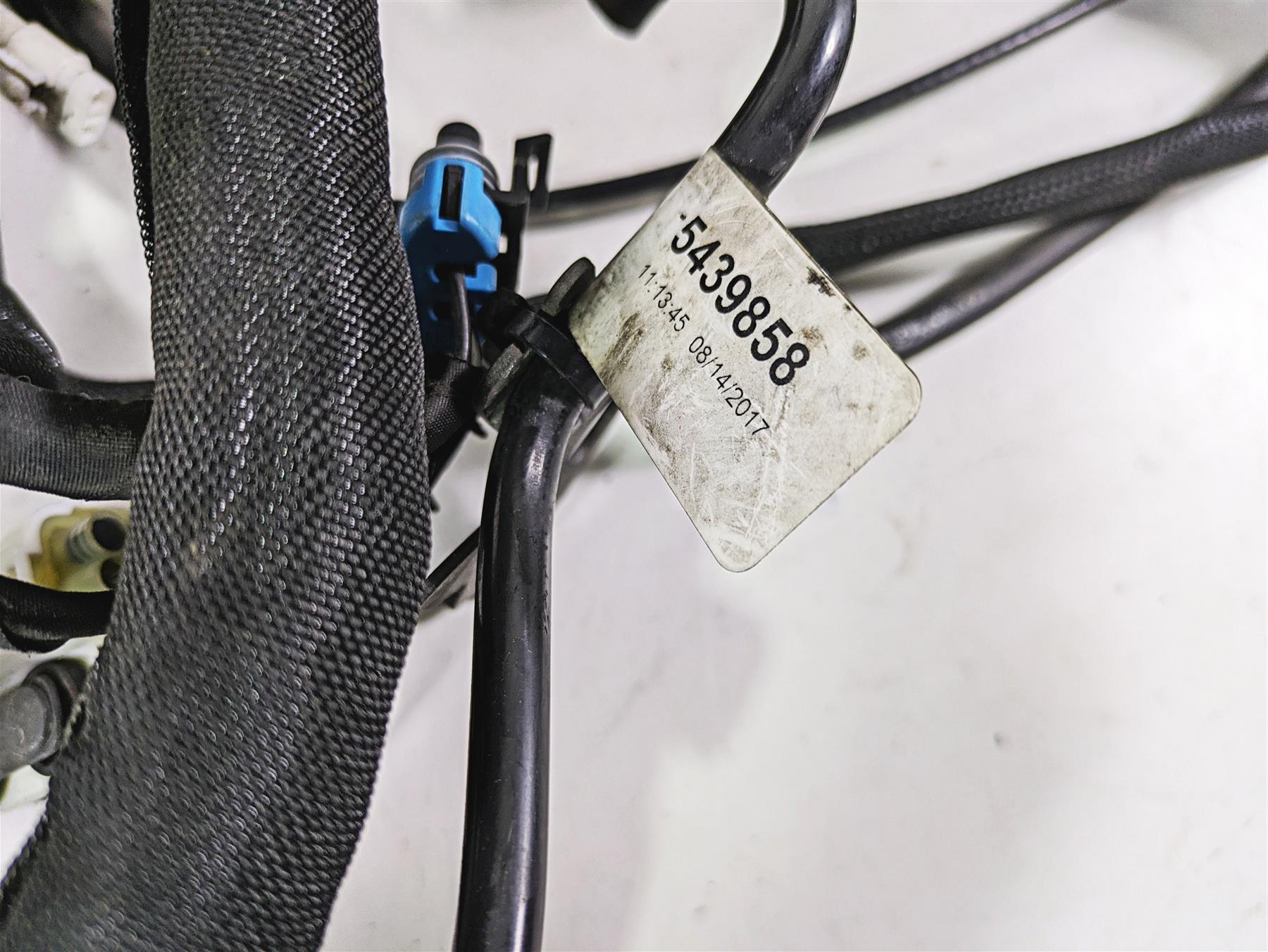 2018 Indian Chieftain Dark Horse Main Wiring Harness Loom -No Cuts 2414065 {{ shop.shopifyCountryName }} - Mototech271
