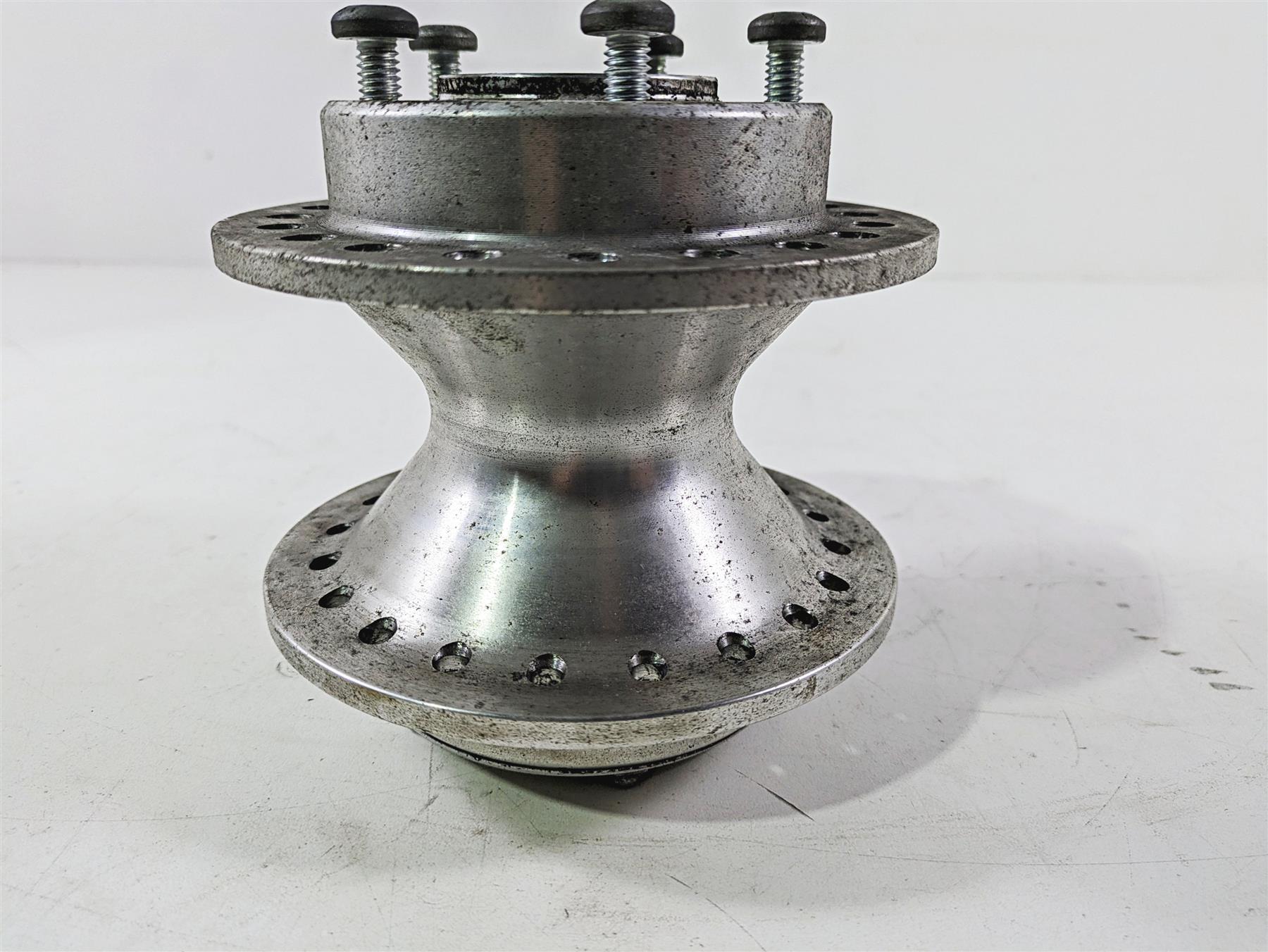 2017 Harley Dyna FXDB Street Bob Front Wheel Rim Hub & 25mm Bearings 41425-09 {{ shop.shopifyCountryName }} - Mototech271