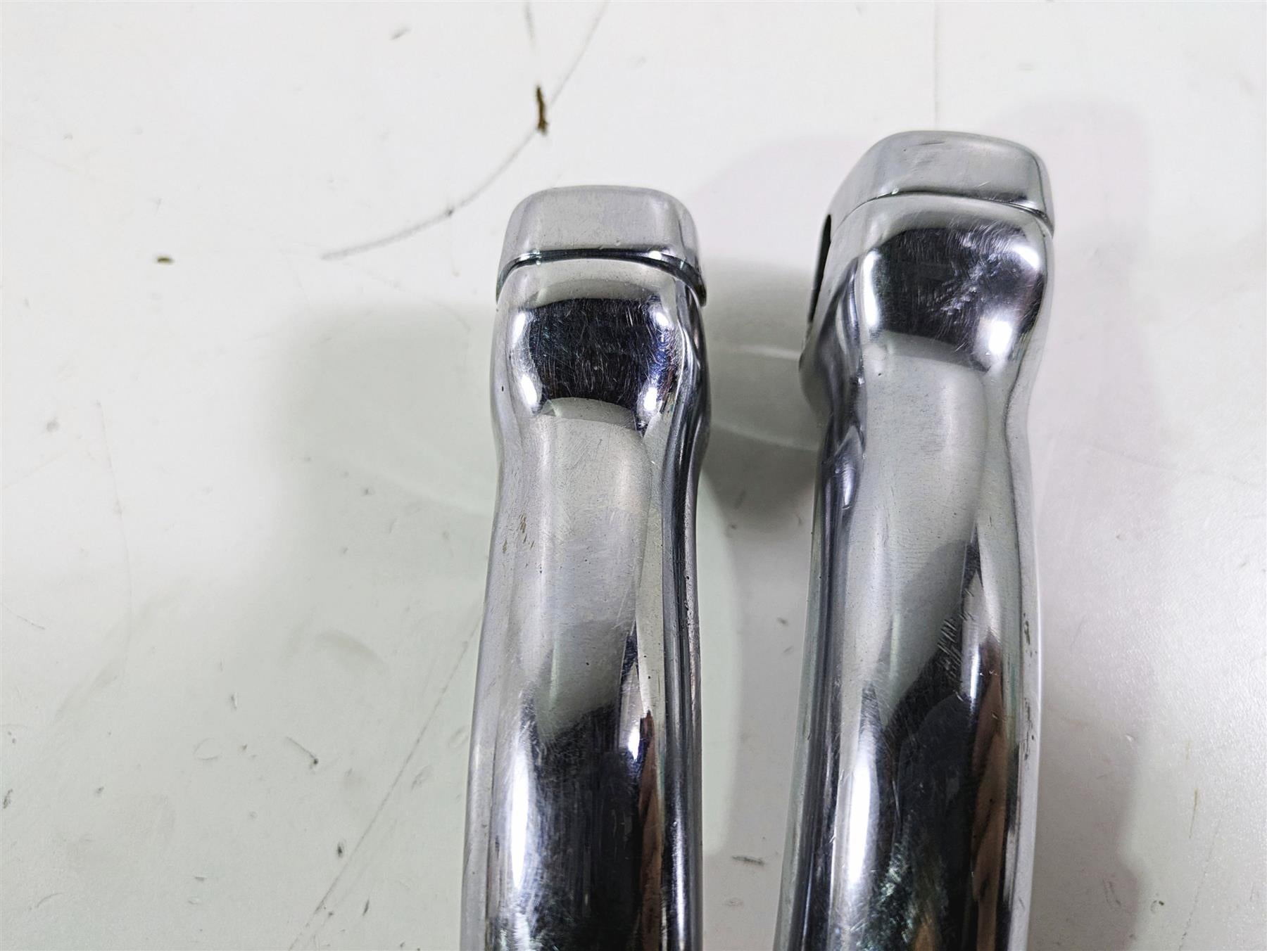 2016 Harley FXDL Dyna Low Rider Handlebar Holder Riser Set 55900065 55900064 {{ shop.shopifyCountryName }} - Mototech271