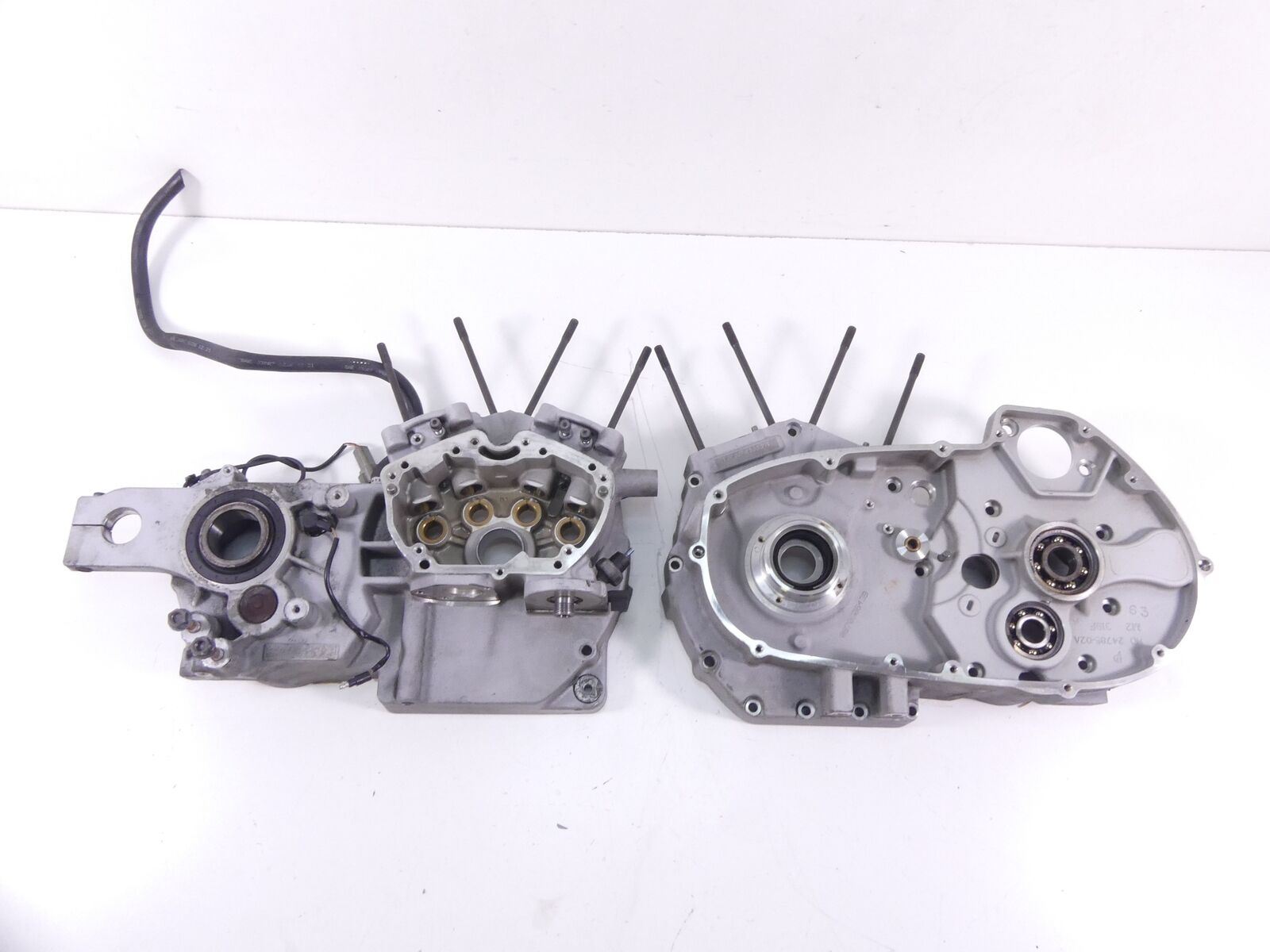 2006 Buell Ulysses XB12 X Engine Crankcase Crank Case Set 24439-06 {{ shop.shopifyCountryName }} - Mototech271