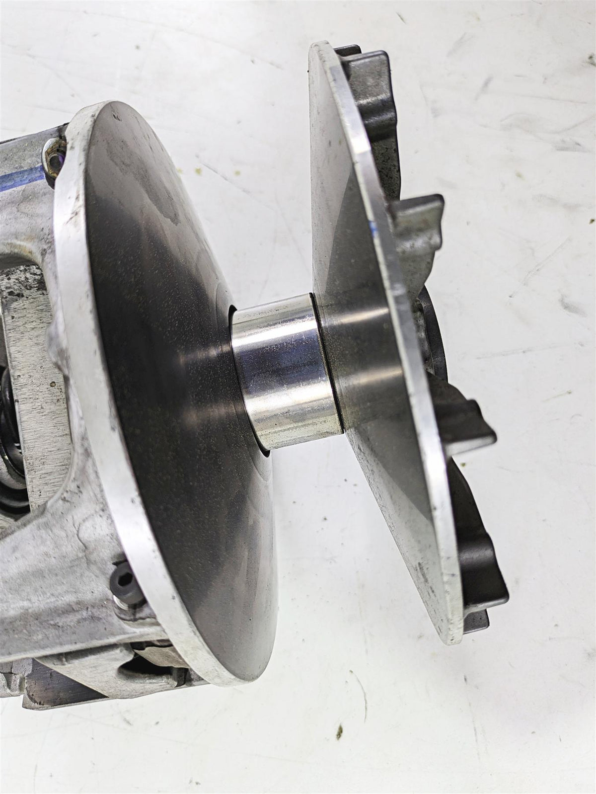 2022 Polaris Ranger 1000 Premium Primary Drive Clutch 1323801 {{ shop.shopifyCountryName }} - Mototech271