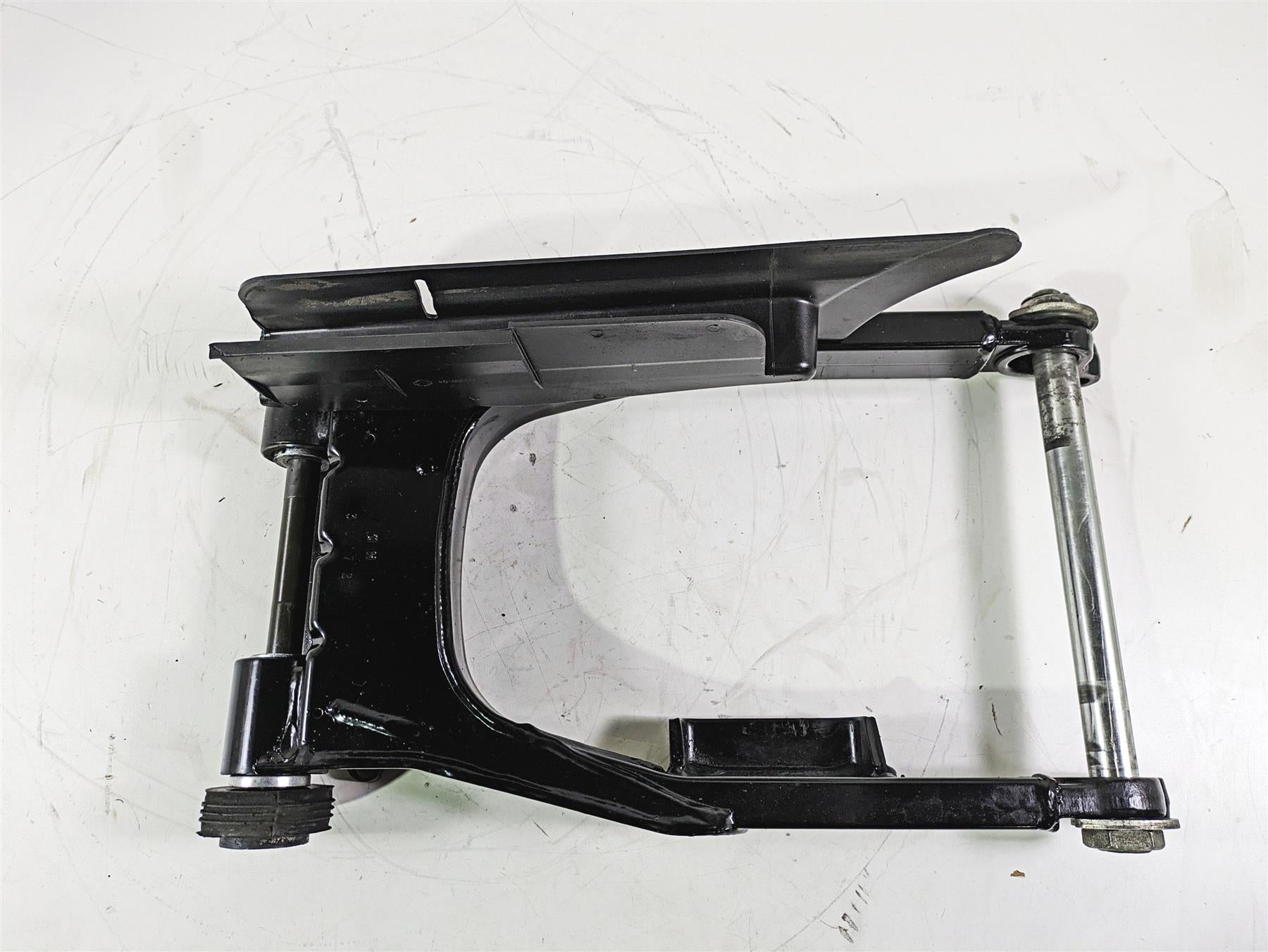 2008 Harley Touring FLHTCU E-Glide 105TH Rear Swingarm Swing Arm 47549-02A {{ shop.shopifyCountryName }} - Mototech271