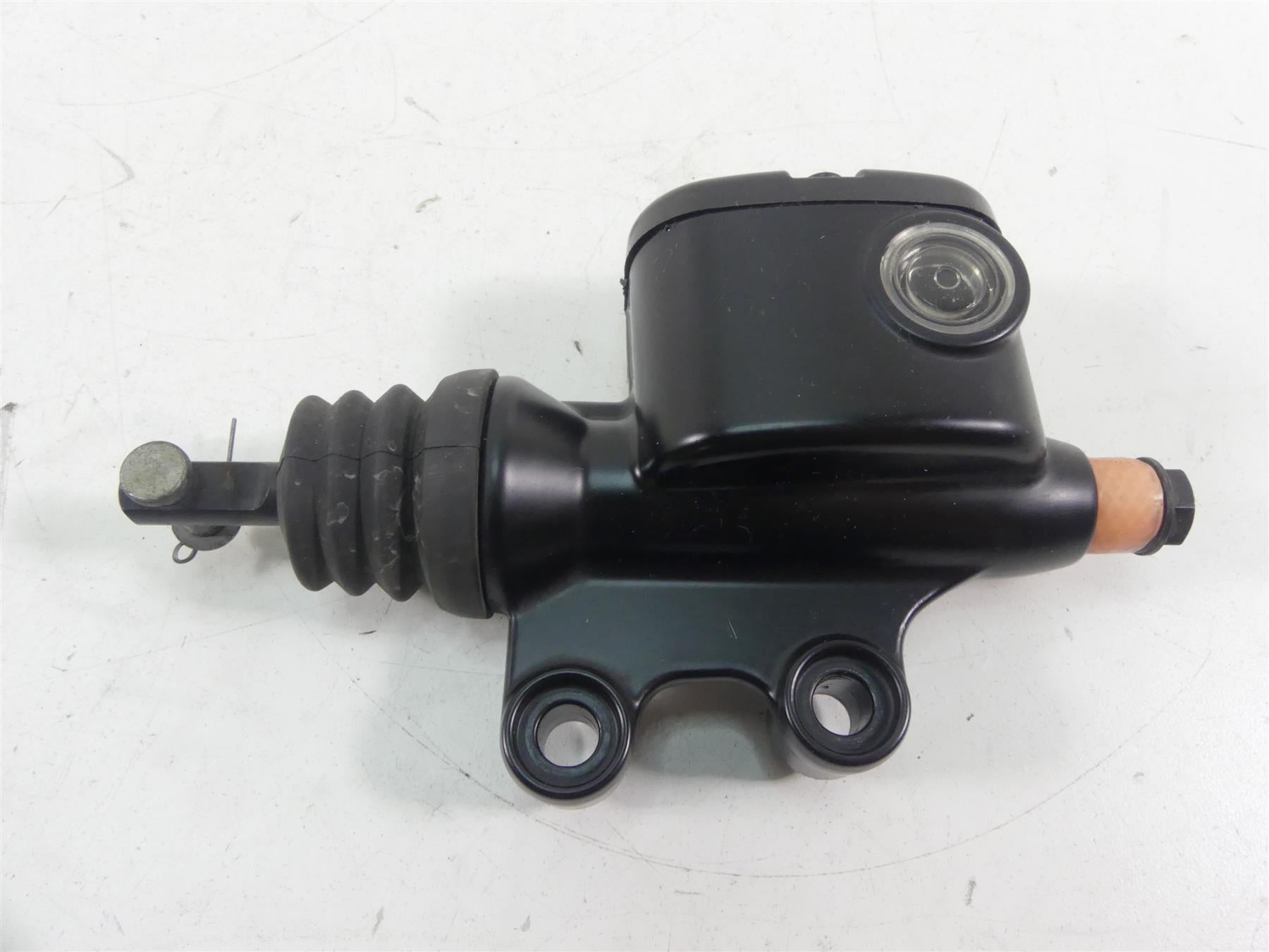 2017 Harley Touring FLHTKL Electra Glide Rear Brake Master Cylinder 41700028A {{ shop.shopifyCountryName }} - Mototech271