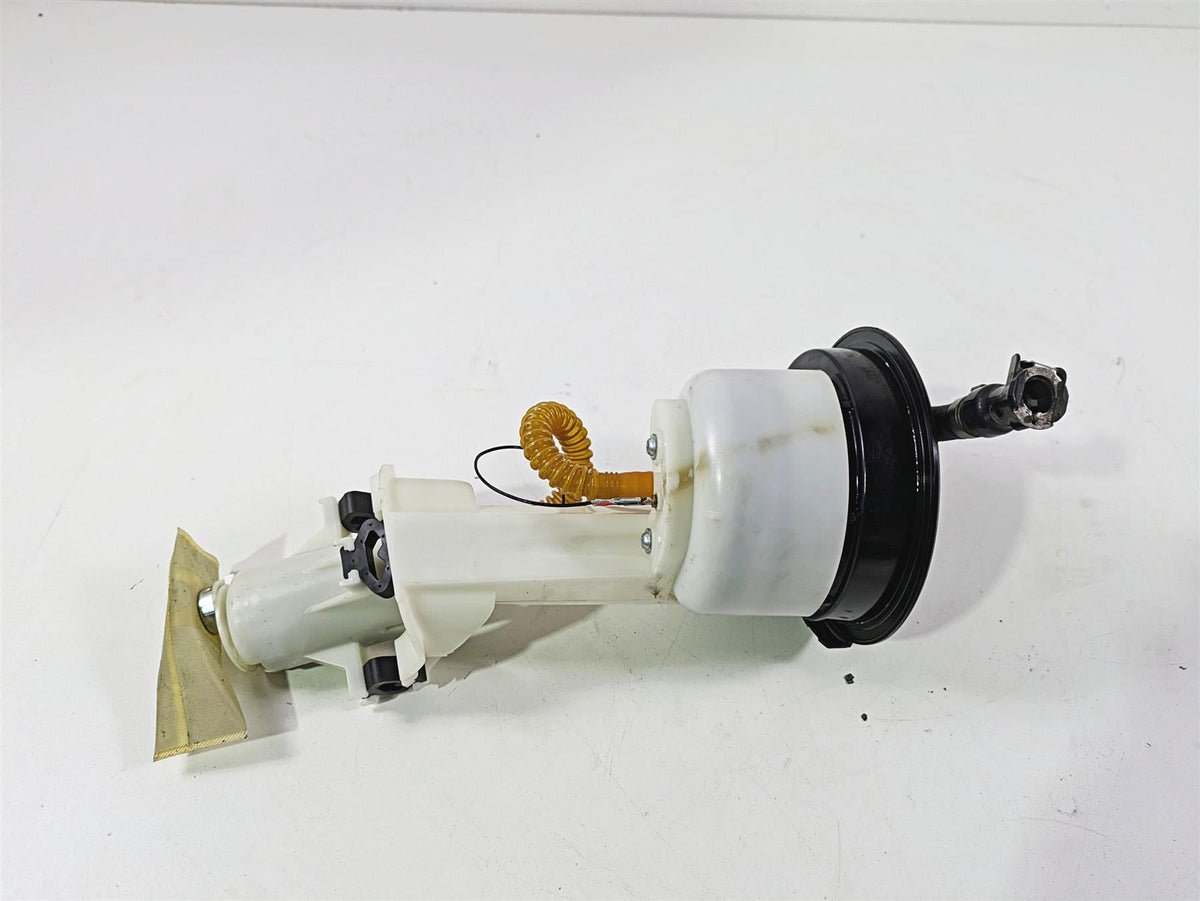 2010 BMW R1200RT K26 Fuel Gas Petrol Pump 16147724843 {{ shop.shopifyCountryName }} - Mototech271