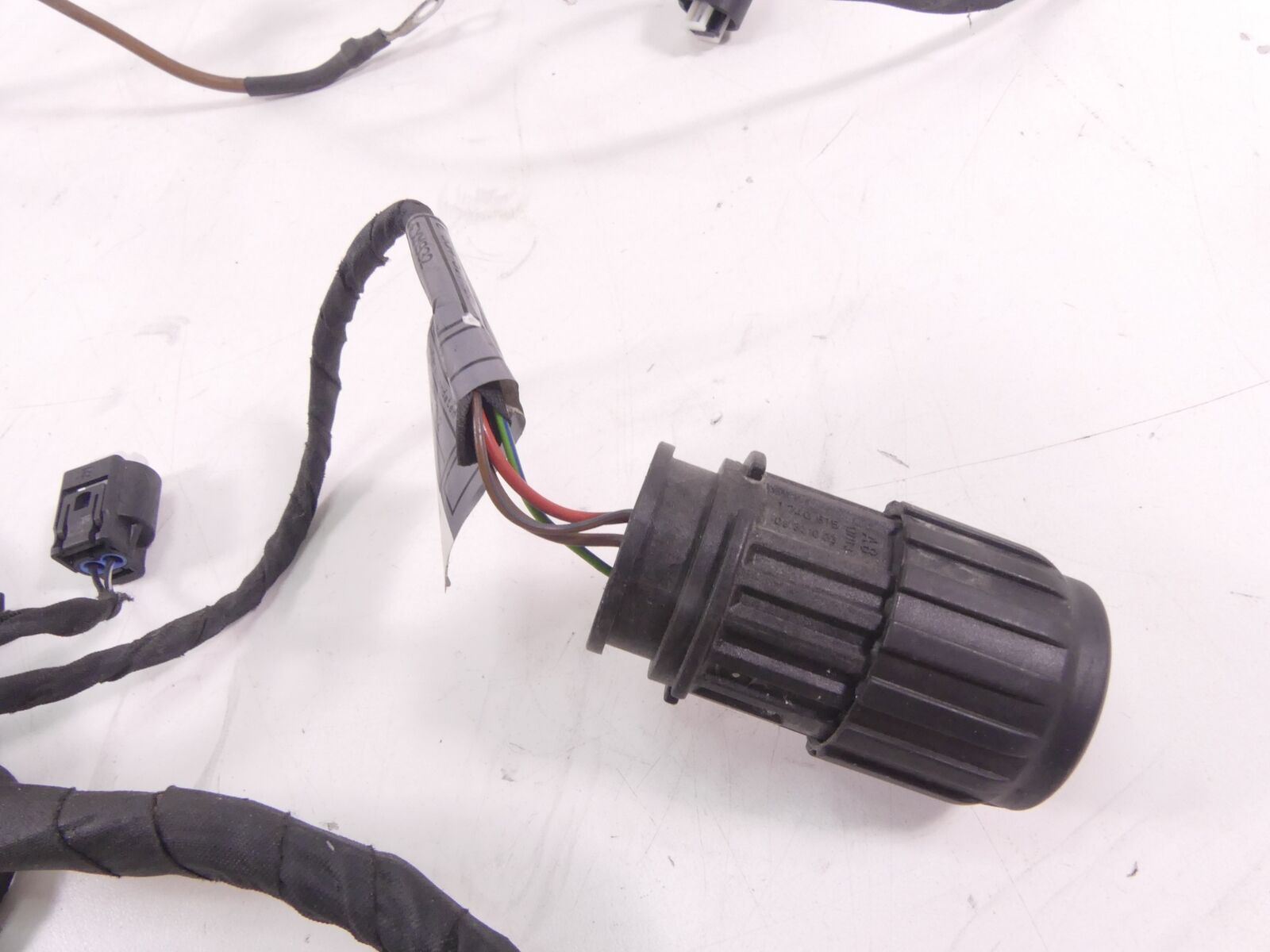 2013 BMW F800GS K72 Engine & Main Wirin Harness No Esa 61118534517 {{ shop.shopifyCountryName }} - Mototech271