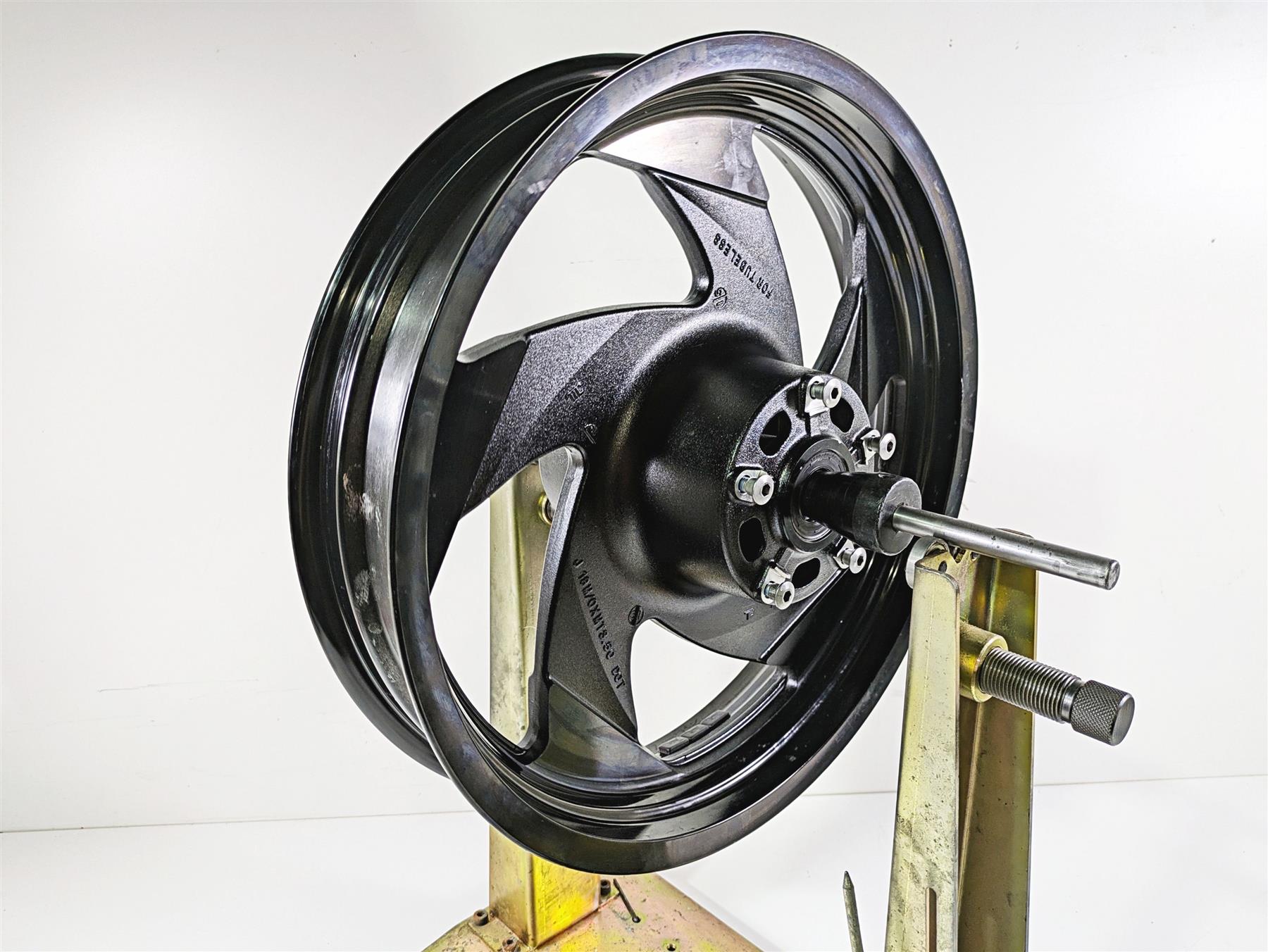 2016 Suzuki M109R VZR1800 Boulevard Straight 18x3.5 Front Wheel 54111-48G10-019 {{ shop.shopifyCountryName }} - Mototech271