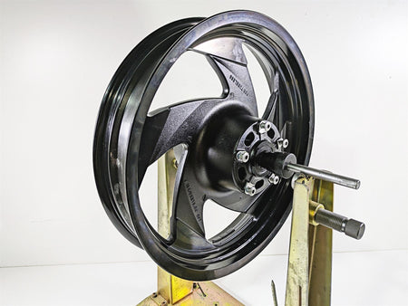 2016 Suzuki M109R VZR1800 Boulevard Straight 18x3.5 Front Wheel 54111-48G10-019 {{ shop.shopifyCountryName }} - Mototech271