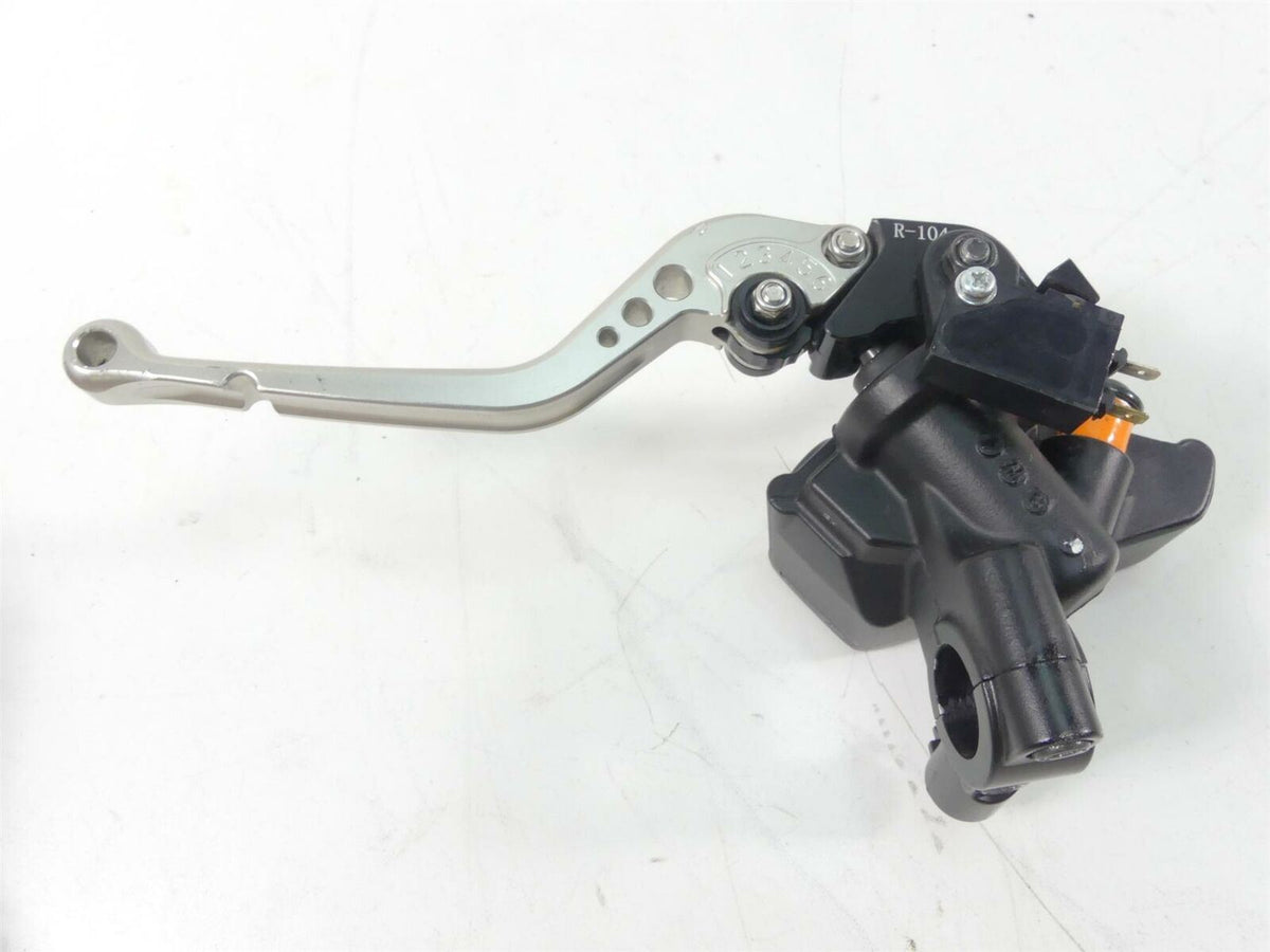 2020 Yamaha VMX17 1700 Front Brembo Brake Master Cylinder + Lever 2S3-W2587-00 {{ shop.shopifyCountryName }} - Mototech271