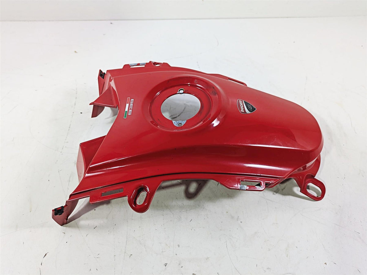 2018 Ducati Hypermotard 939 SP Center Tank Fairing Cover 480P5672E {{ shop.shopifyCountryName }} - Mototech271