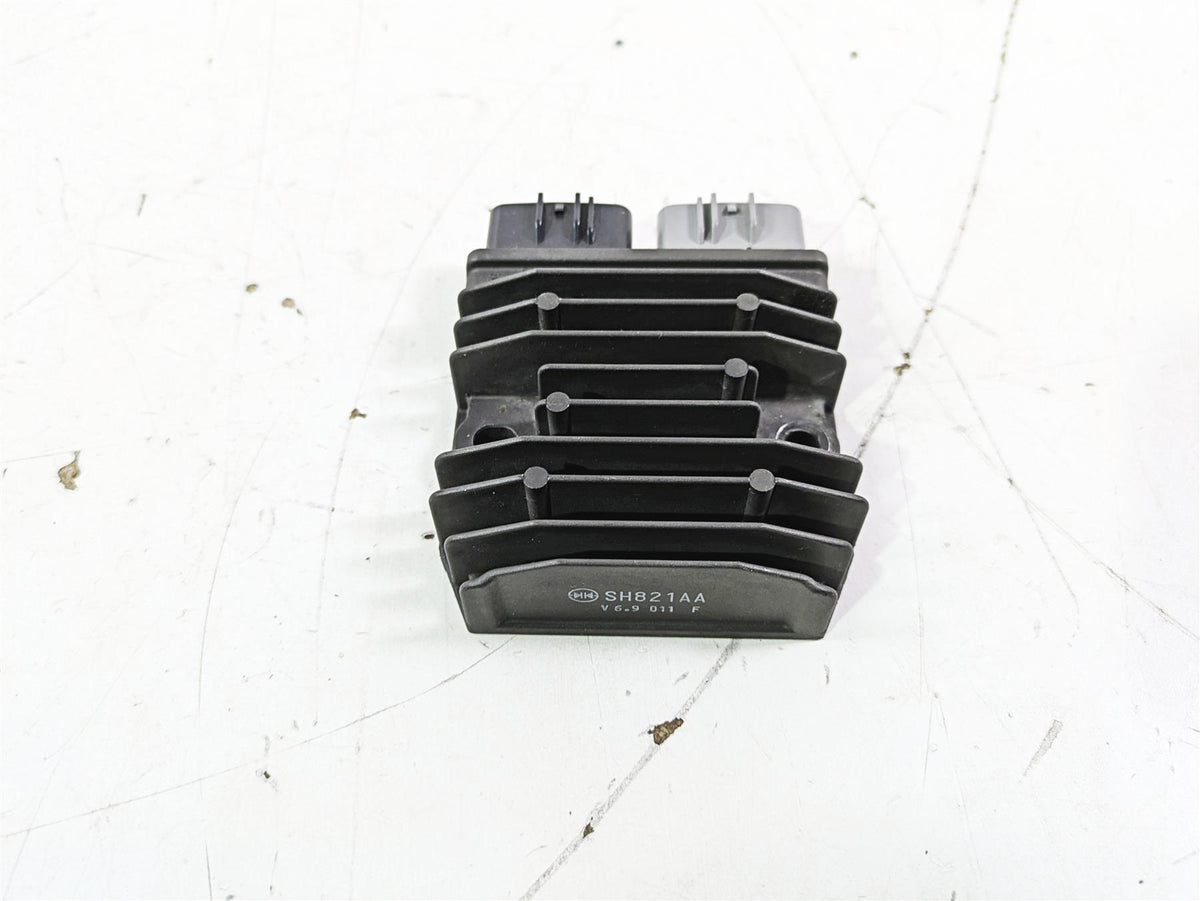 2017 Ducati Monster 1200 S Rectifier Voltage Regulator 54040321A SH821AA {{ shop.shopifyCountryName }} - Mototech271