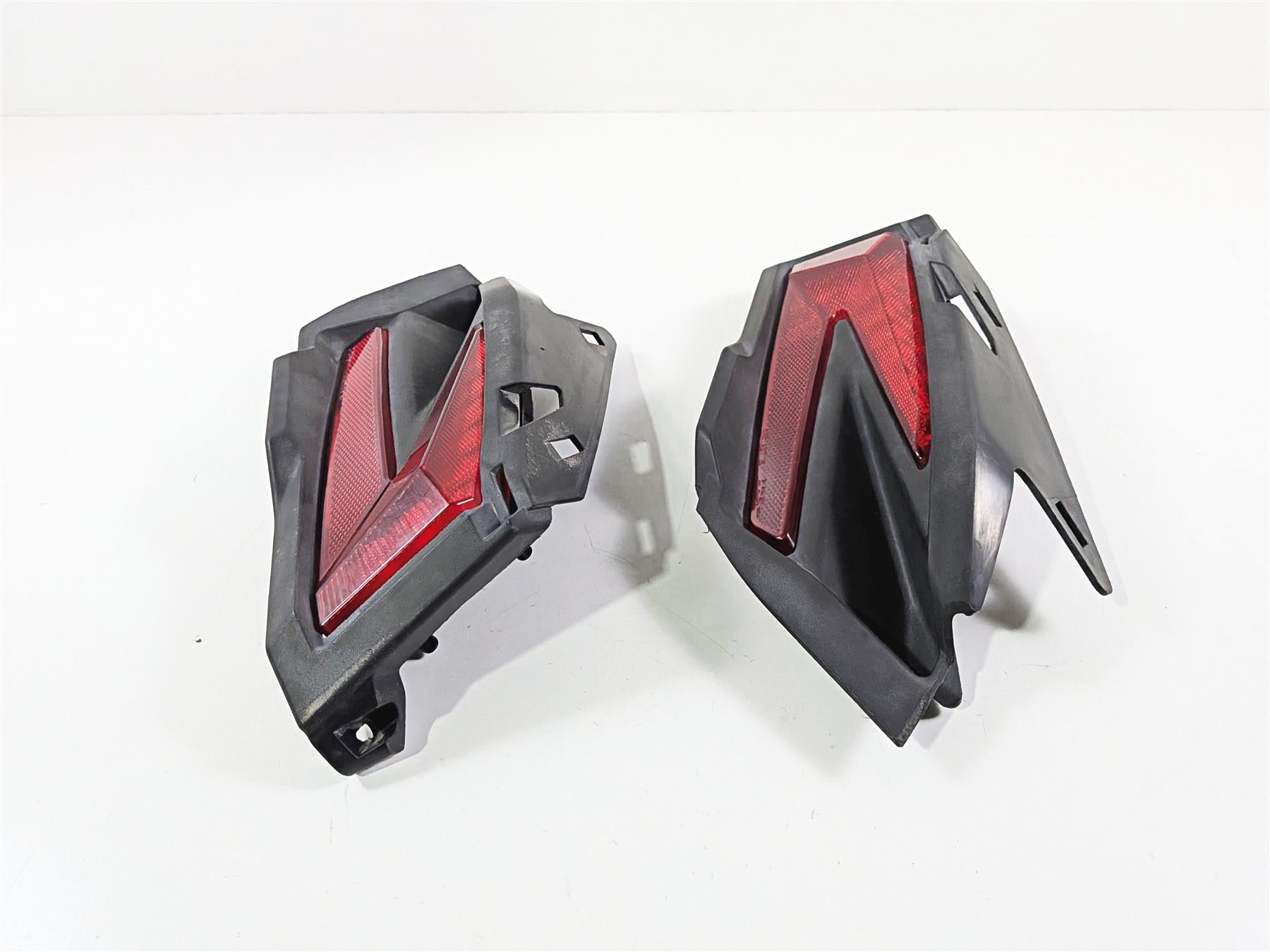 2018 Can Am Maverick X3 XRS Turbo R Taillight Tail Light 710004743 710004744-Mototech271