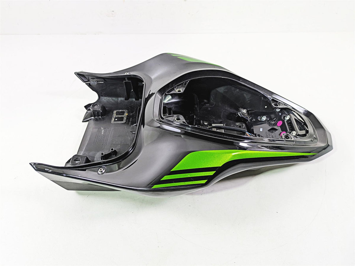 2021 Kawasaki Z900 ZR900 Upper Lower Tail Brake Light Fairing Set 36041-0053 {{ shop.shopifyCountryName }} - Mototech271