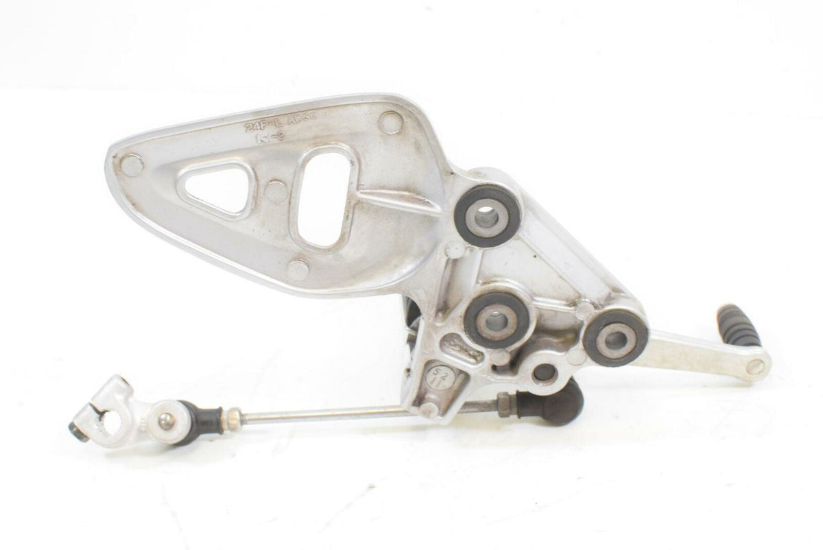 2005 Suzuki GSX1300 R Hayabusa Front Rider Driver Foot Peg Footpeg Set 43510-24F {{ shop.shopifyCountryName }} - Mototech271