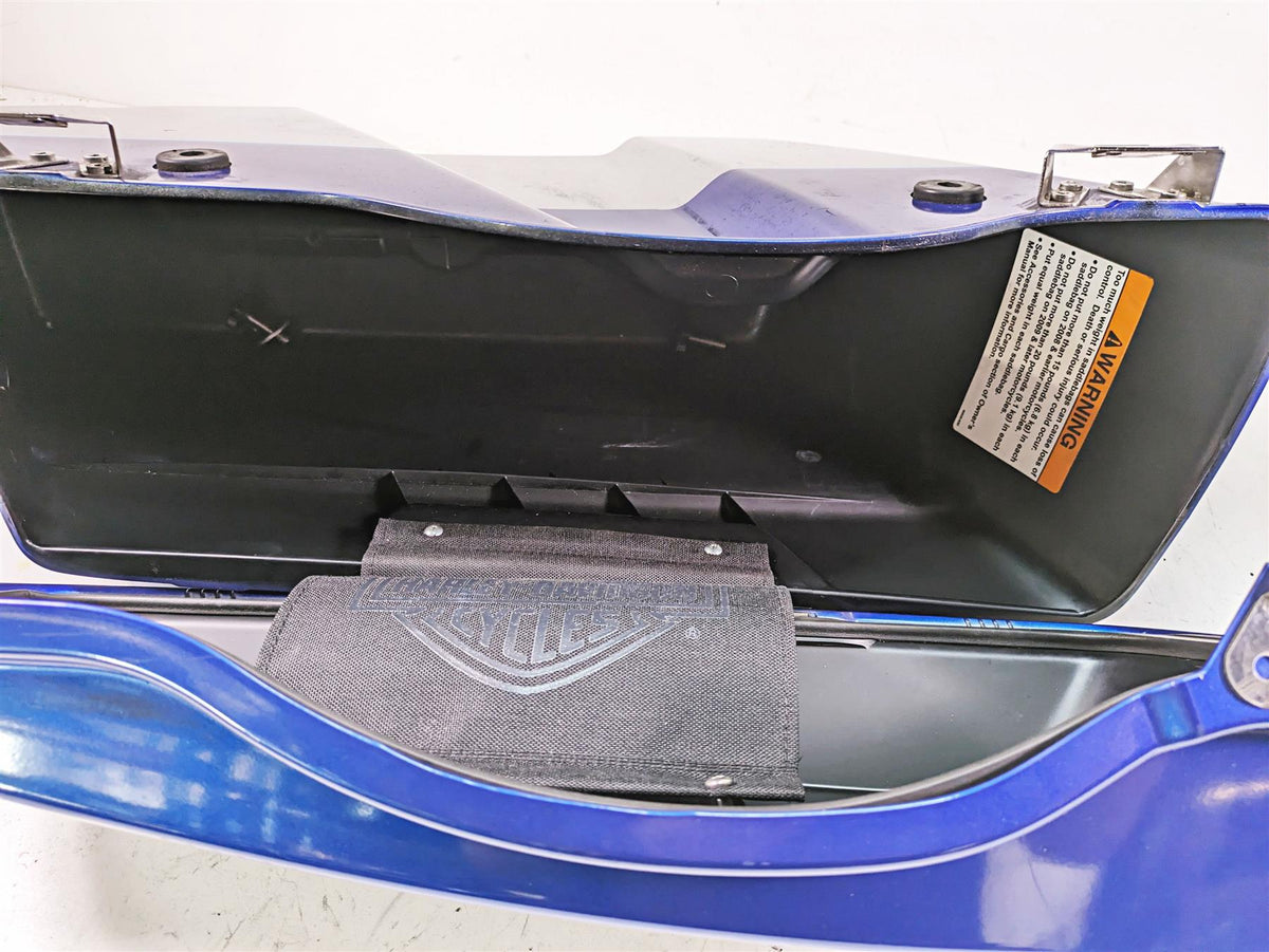 2010 Harley Touring FLHTCU Electra Glide Saddlebag Saddle Bag Set 90752-93 {{ shop.shopifyCountryName }} - Mototech271