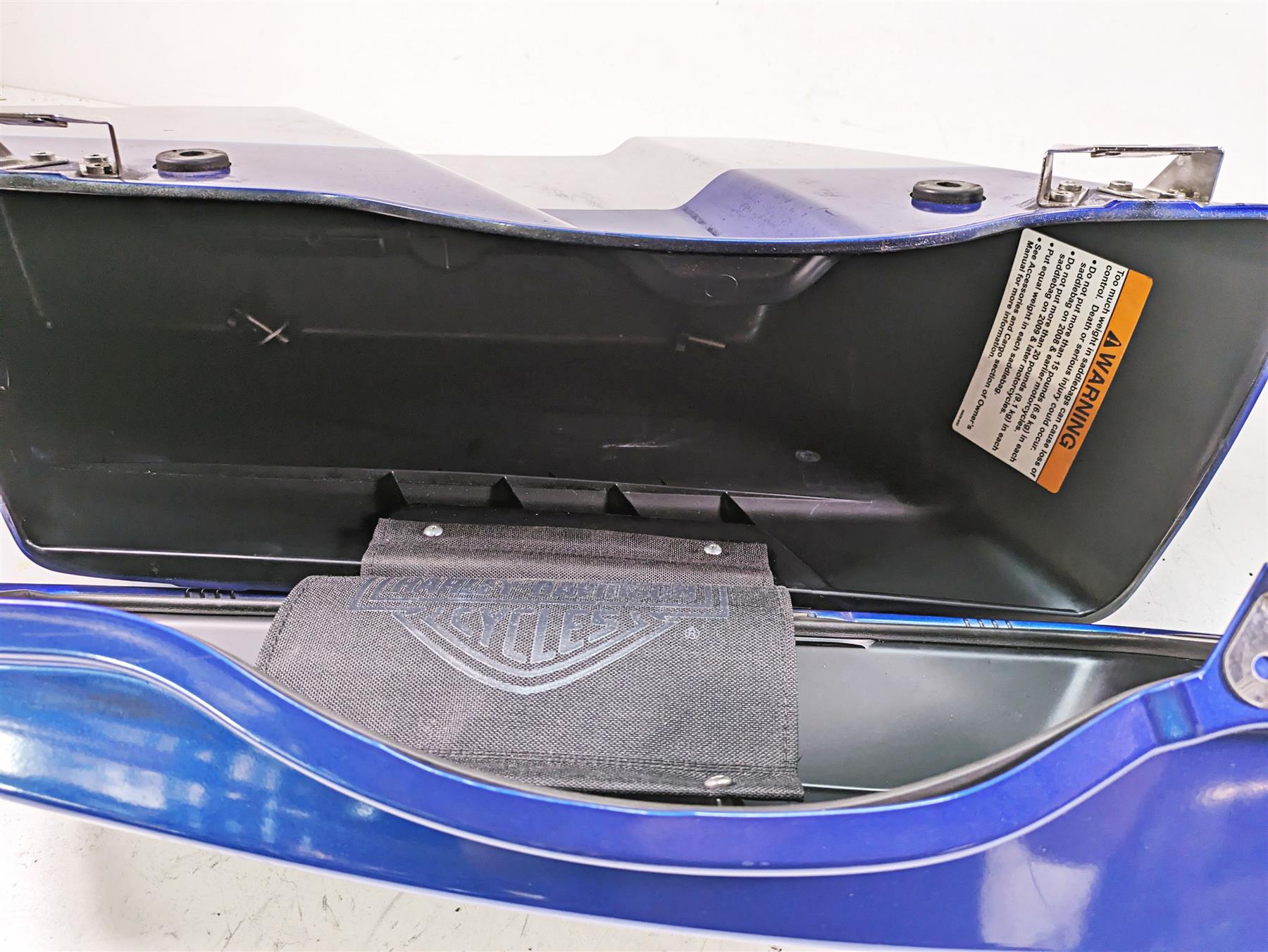 2010 Harley Touring FLHTCU Electra Glide Saddlebag Saddle Bag Set 90752-93 {{ shop.shopifyCountryName }} - Mototech271