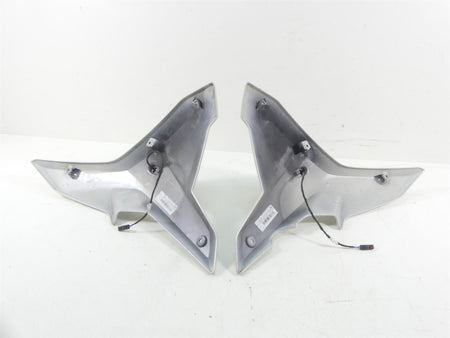 2016 BMW R1200RS K54 Between Leg Side Fairing Cover Set 46638545319 46638545320 {{ shop.shopifyCountryName }} - Mototech271