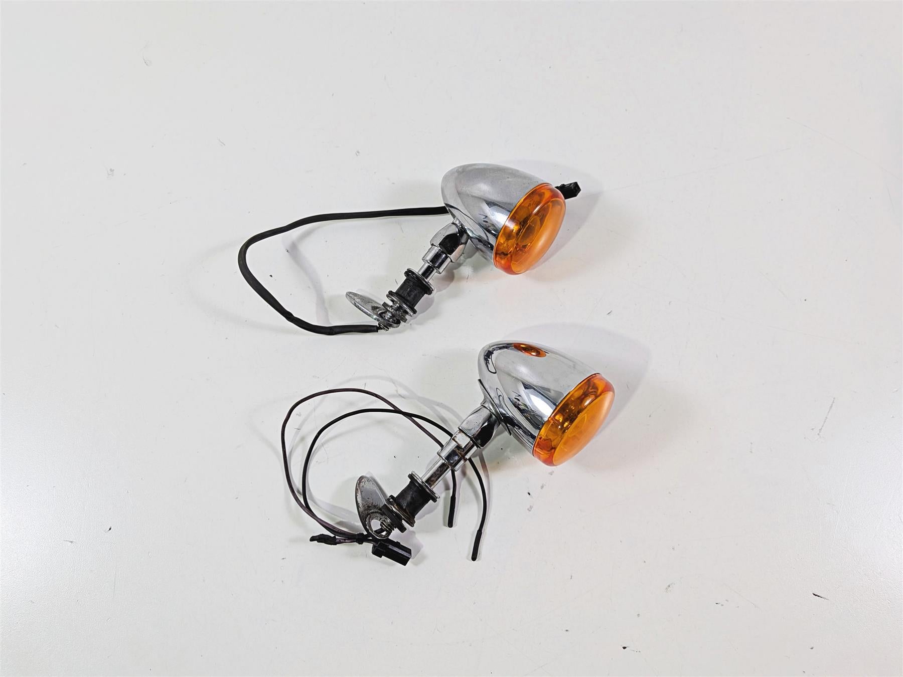 2007 Harley Dyna FXDB Street Bob Rear Blinker Turn Signal Set - Read 68977-00 {{ shop.shopifyCountryName }} - Mototech271