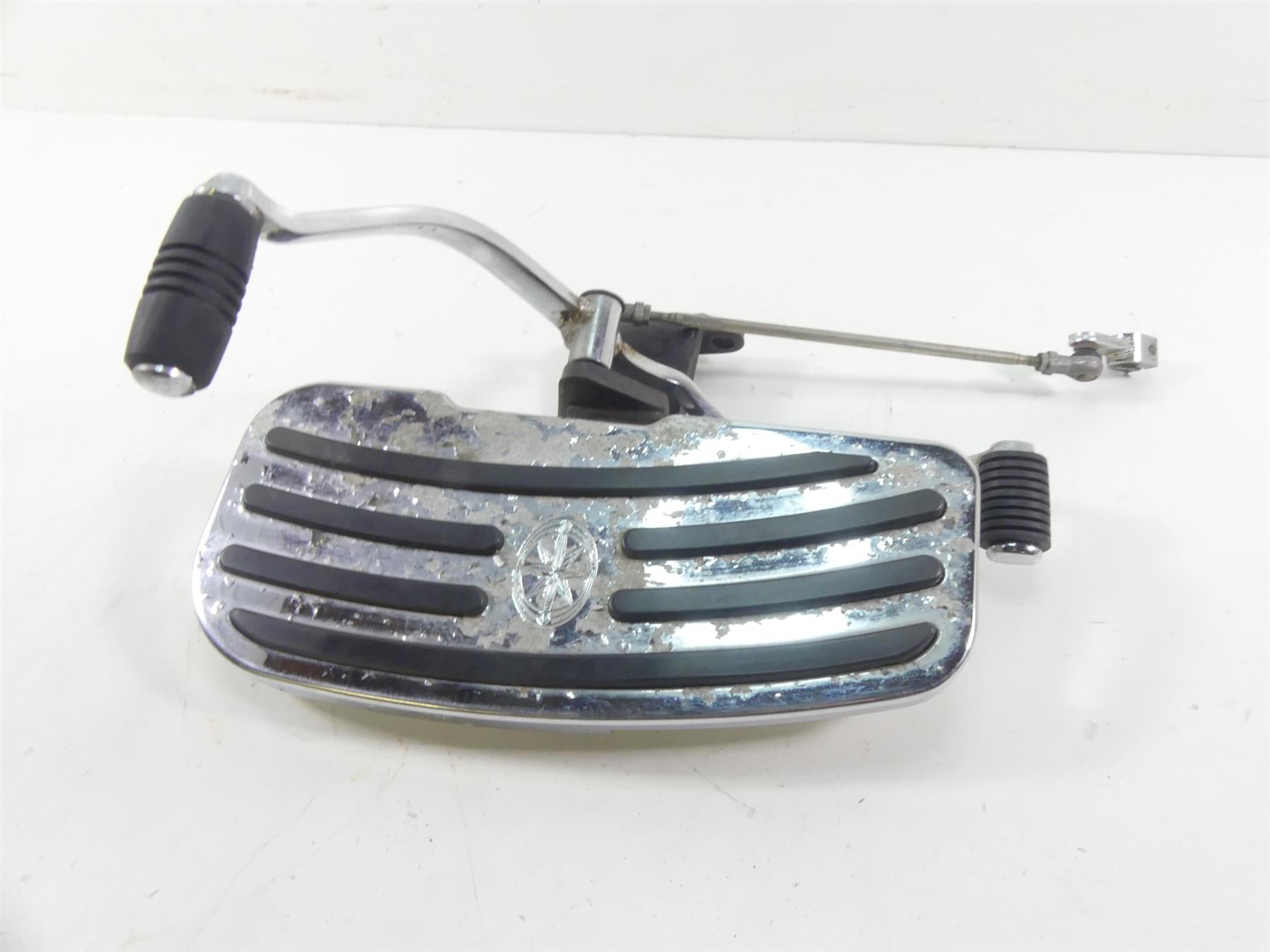 2007 Yamaha XVS1300 V-Star Left Floorboard Shifter Set 3D8-27410-00-00