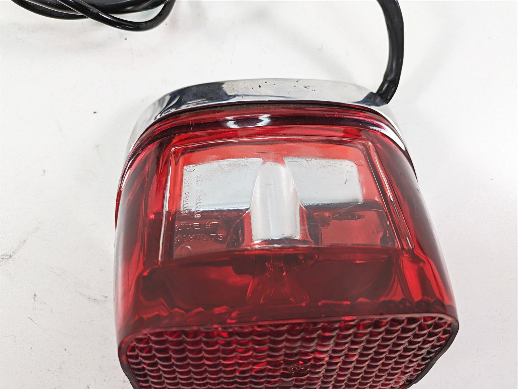 1986 Harley Sportster XLH 883 Taillight Tail Light & Wiring - Read 68008-73B {{ shop.shopifyCountryName }} - Mototech271