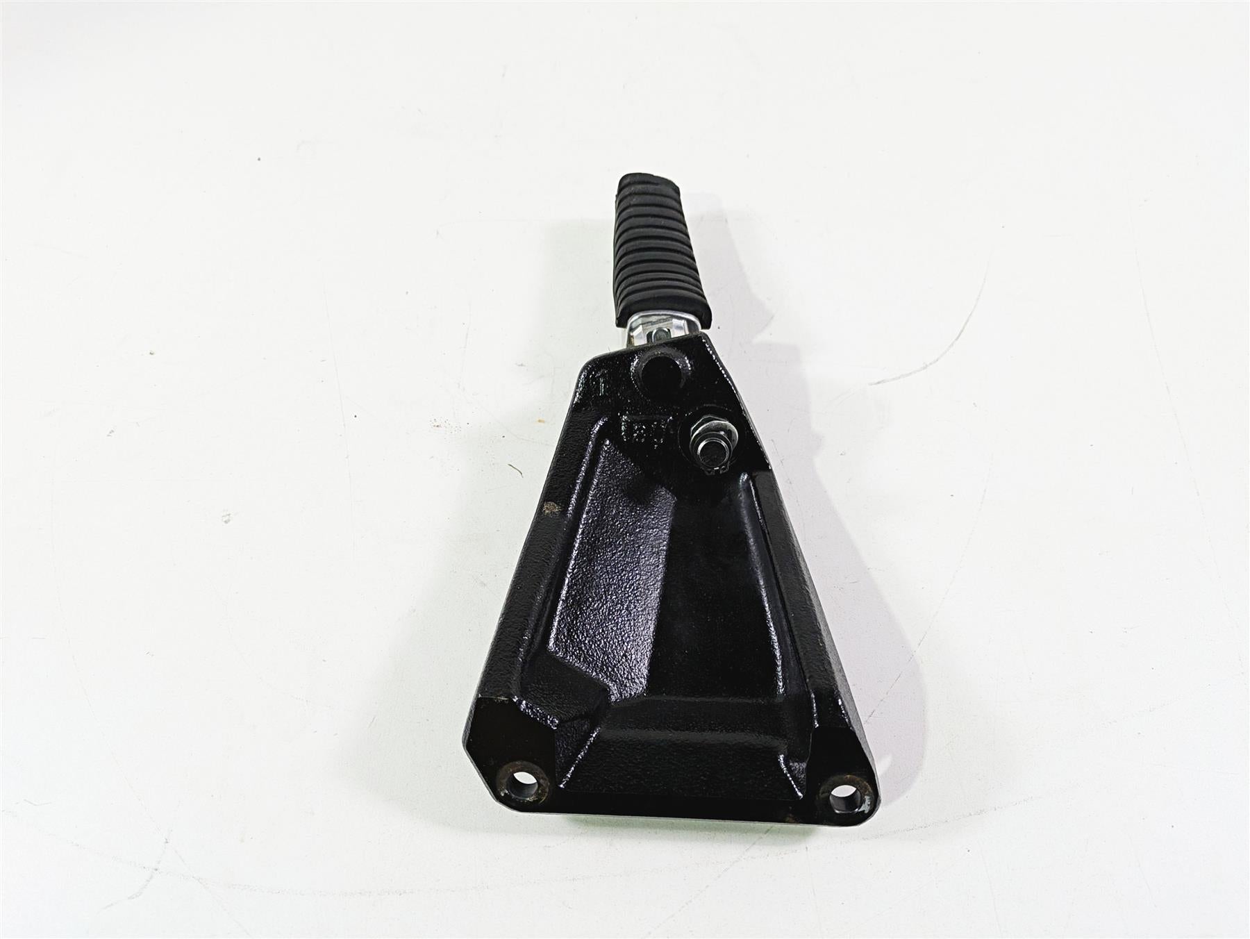 2016 Suzuki M109R VZR1800 Boulevard Left Front Footpeg + Mount 43521-48G01 {{ shop.shopifyCountryName }} - Mototech271