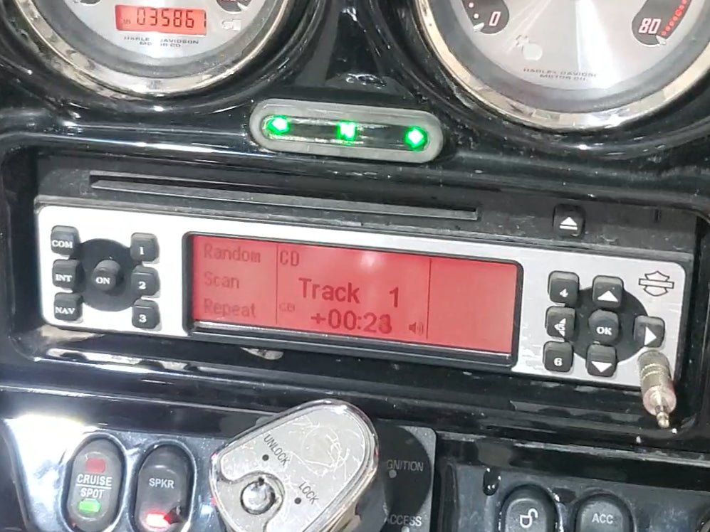 2007 Harley Touring FLHTCU SE CVO E-Glide Radio Cd Player & Cb Module 76160-06 {{ shop.shopifyCountryName }} - Mototech271