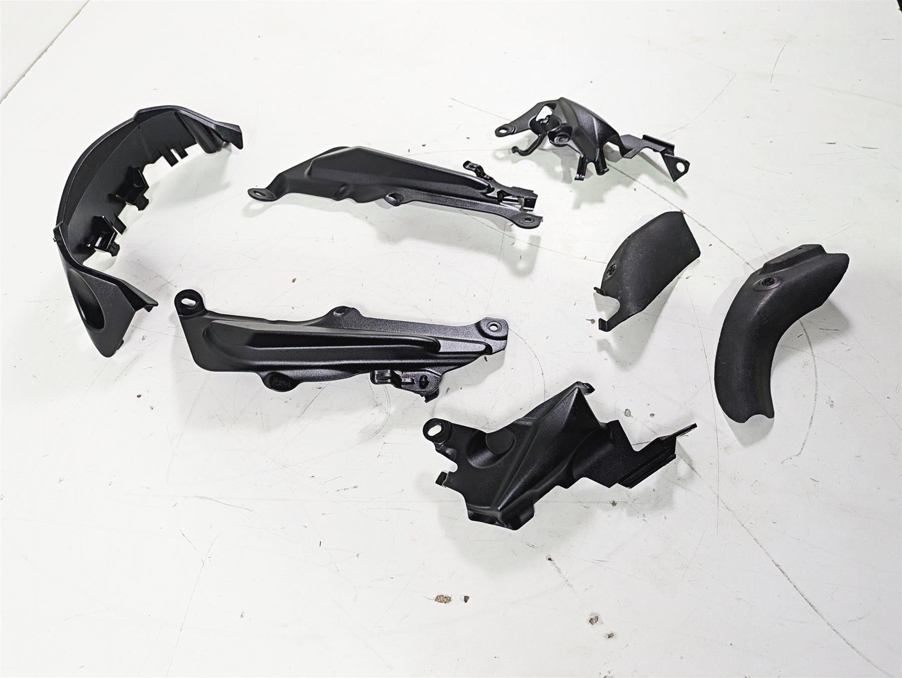 2019 Triumph Speed Triple RS 1050 Chassis Frame Infill Covers Set T2100398 {{ shop.shopifyCountryName }} - Mototech271