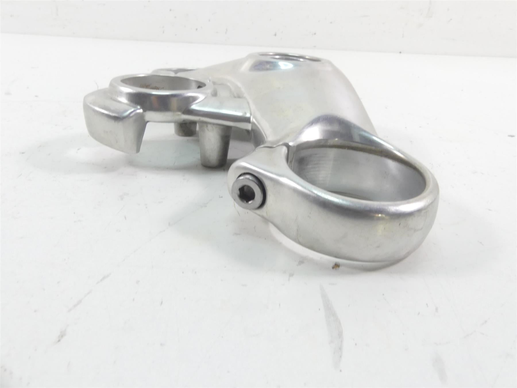 2017 Triumph Thruxton 1200 R Upper Triple Tree Steering Head 52mm T2044813 {{ shop.shopifyCountryName }} - Mototech271
