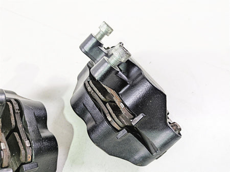 2017 Indian Chieftain Limited Front Brake Caliper Set 1912390 1912391 {{ shop.shopifyCountryName }} - Mototech271