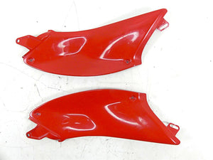 2013 Ducati Diavel Red Fuel Tank Knee Side Cover Fairing Panels Set 48023172AA | Mototech271