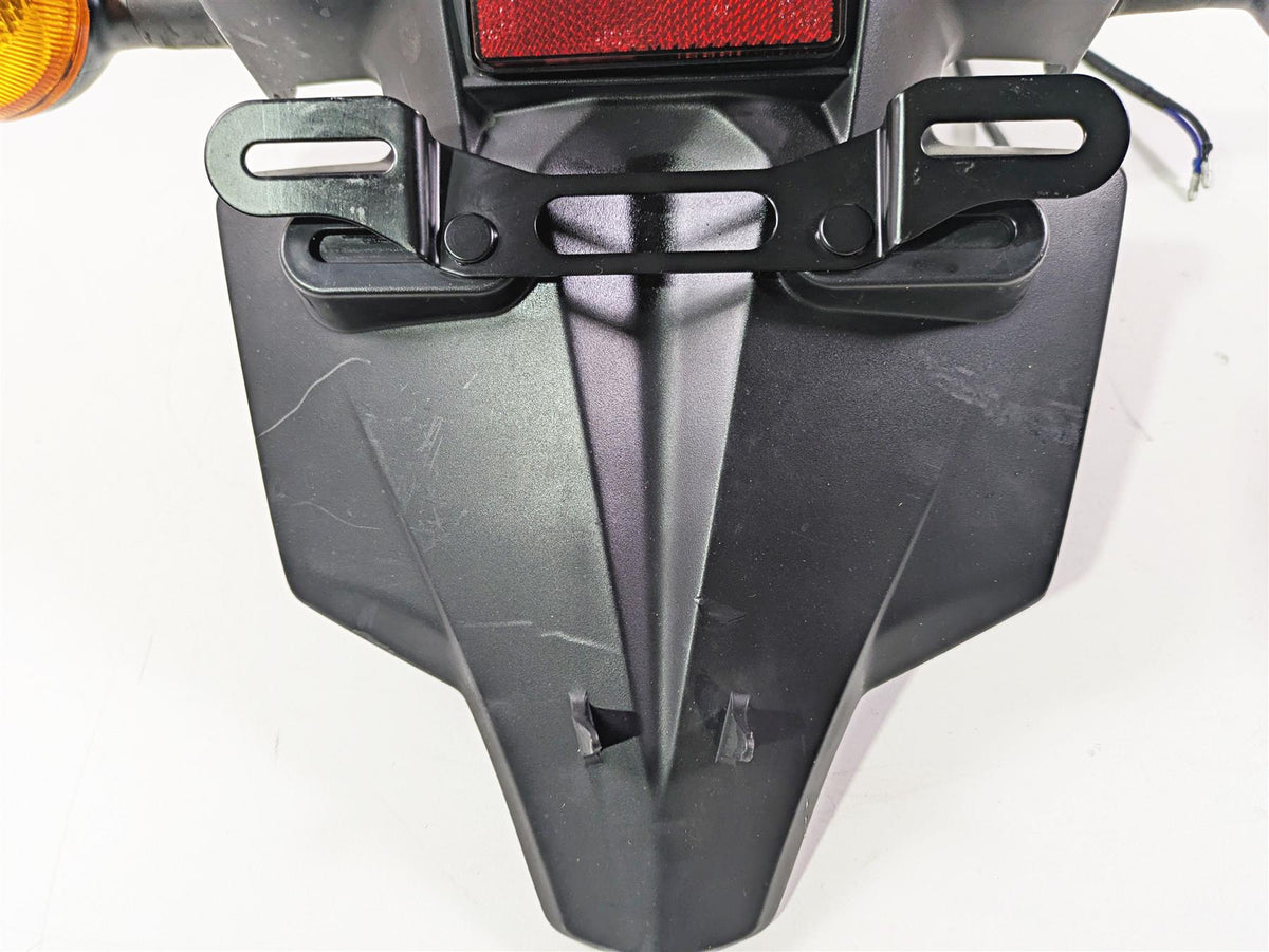 2009 Yamaha FZ1 FZS10 Fazer Rear Blinker Plate Holder Set 2D1-21629-10-00 {{ shop.shopifyCountryName }} - Mototech271