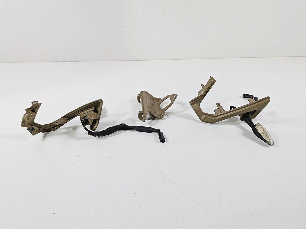 2011 Ducati Streetfighter 1098 S Headlight Blinker Holder Stay Mount 82919831A {{ shop.shopifyCountryName }} - Mototech271