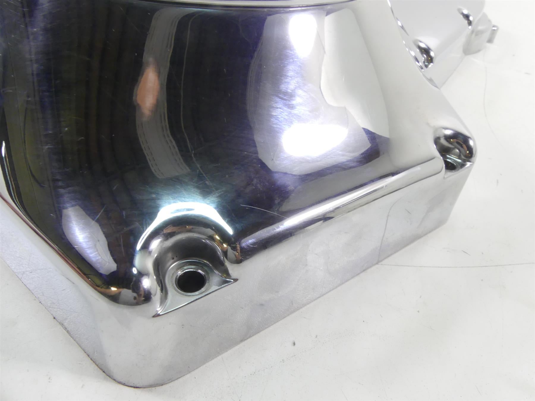 2005 Harley FXDWGI Dyna Wide Glide Outer Primary Drive Clutch Cover 60506-99 {{ shop.shopifyCountryName }} - Mototech271