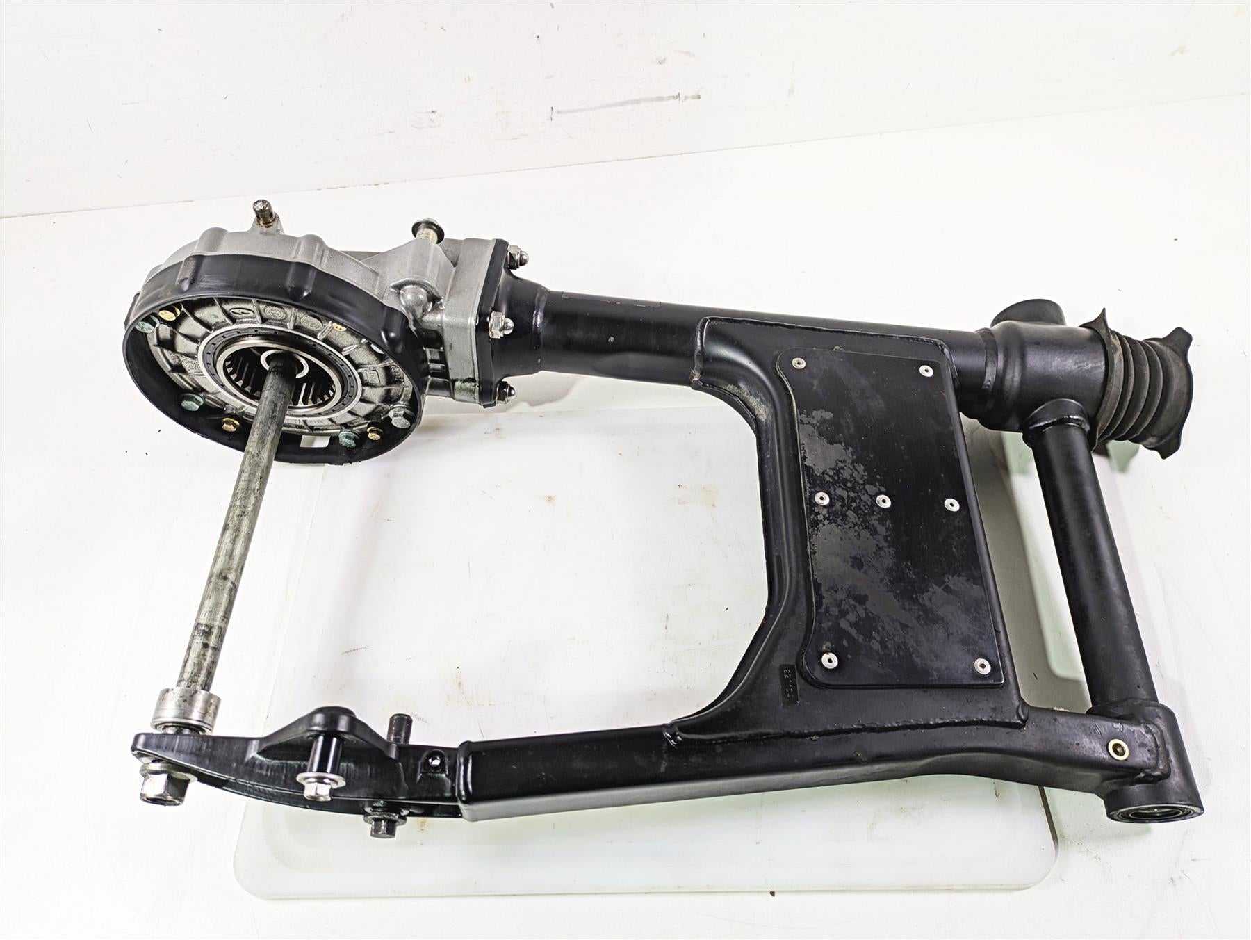 2006 Triumph Rocket 3 Swingarm Differential Drive Shaft T1270200 T1270700 {{ shop.shopifyCountryName }} - Mototech271
