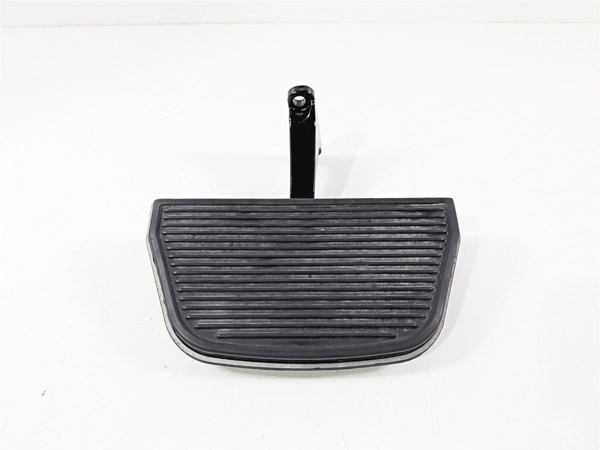 2018 Harley Touring FLHTCU Electra Glide Left Rear Passenger Floor Board 52719-10-Mototech271