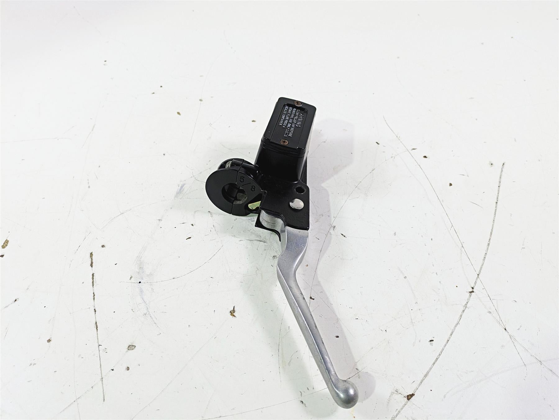 1992 Harley FLSTC Softail Heritage Front Brake Master Cylinder 5/8" 45019-85A {{ shop.shopifyCountryName }} - Mototech271