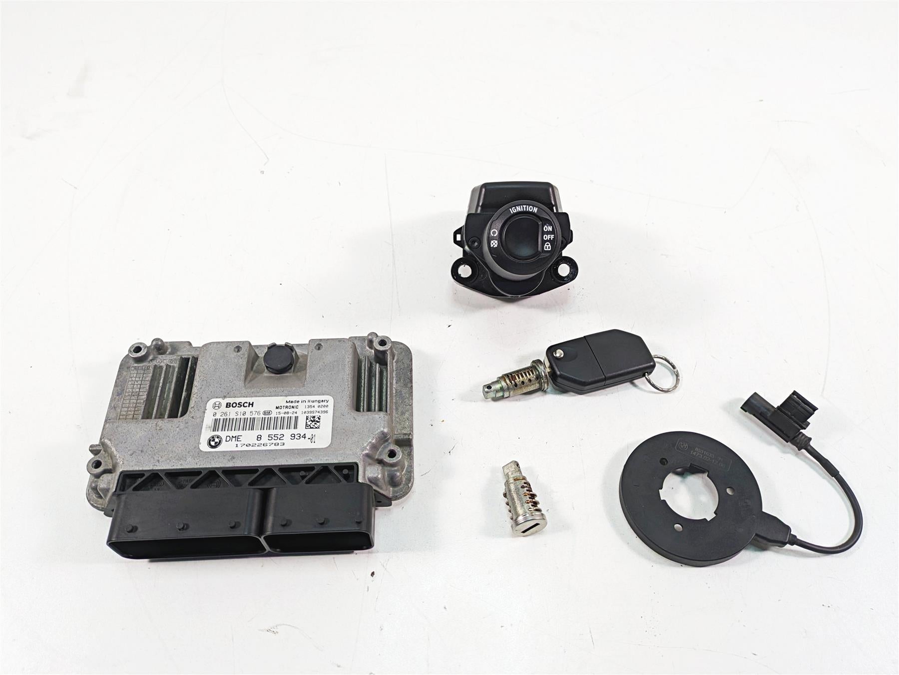 2016 BMW R1200R K53 Cdi Handsfree Keyless Ignition Switch Lock Set 8552934 {{ shop.shopifyCountryName }} - Mototech271